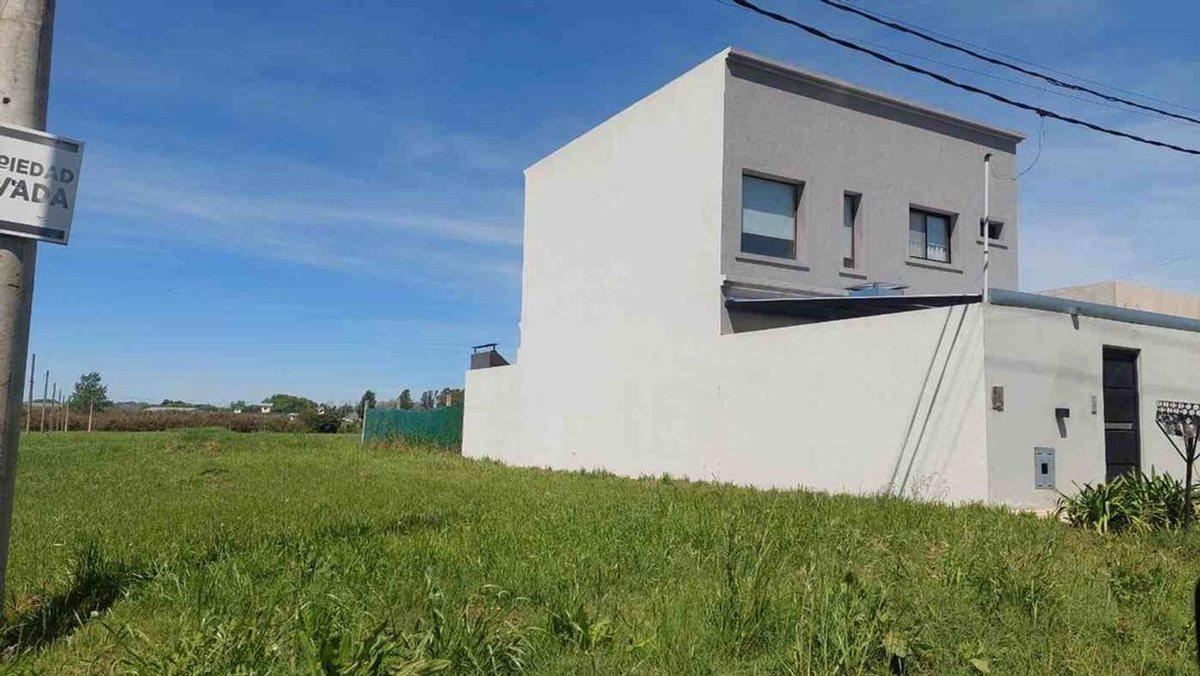 Foto de TERRENO EN VENTA EN LA PLATA GORINA, imagen 1
