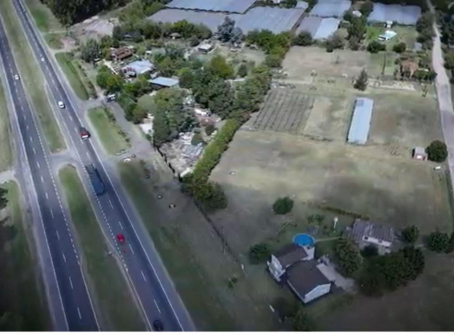 Foto de VENTA CASA QUINTA TERRENO S/ RUTA 2 AUTOVIA km40, imagen 5