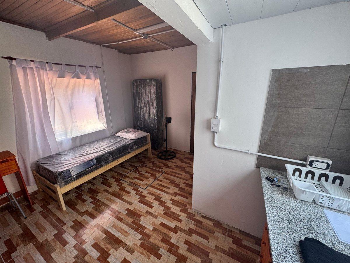 Foto de Casa destinada a pensión en venta en La Plata, imagen 2