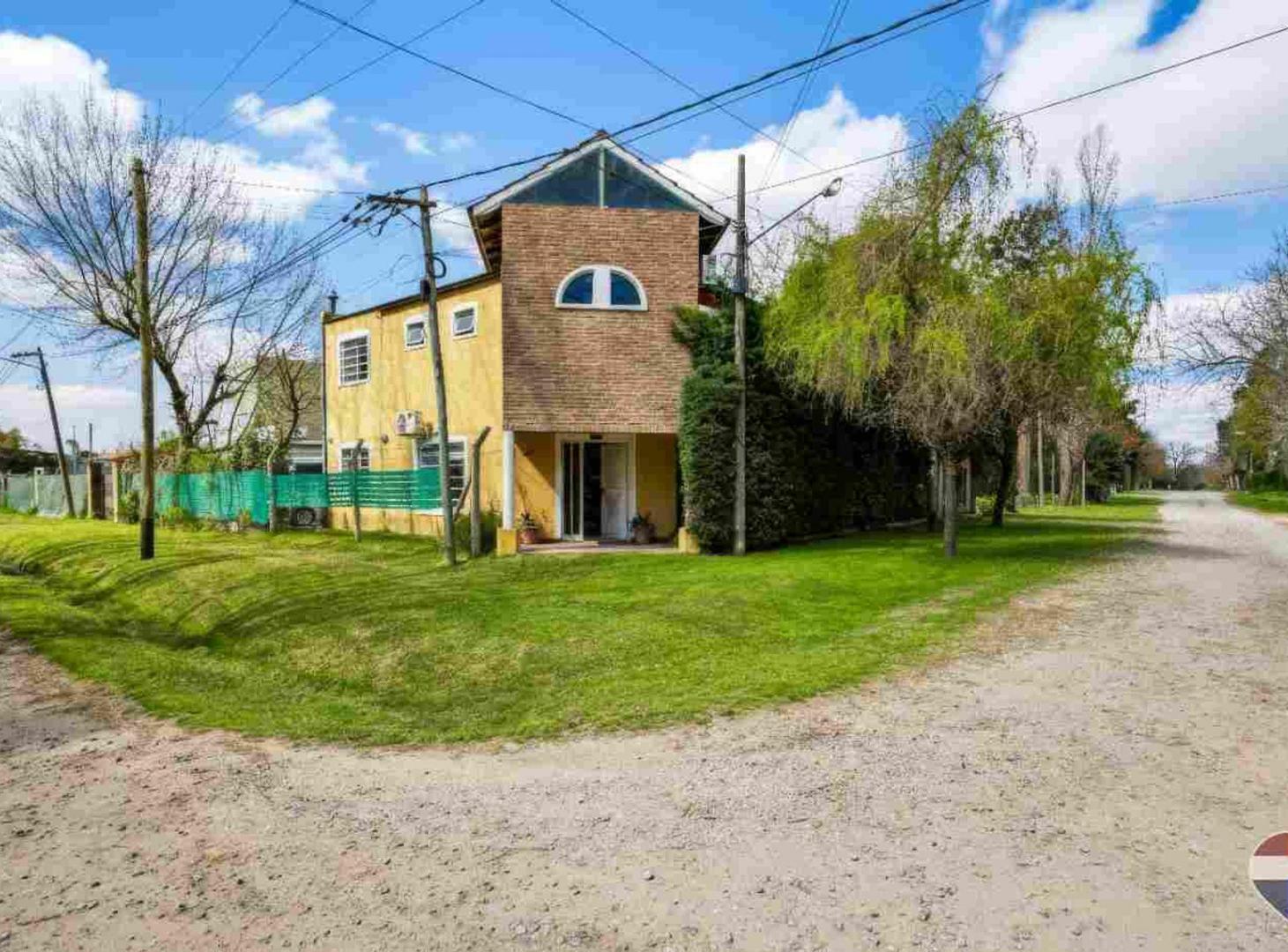 Foto de Casa en venta La Plata, imagen 2