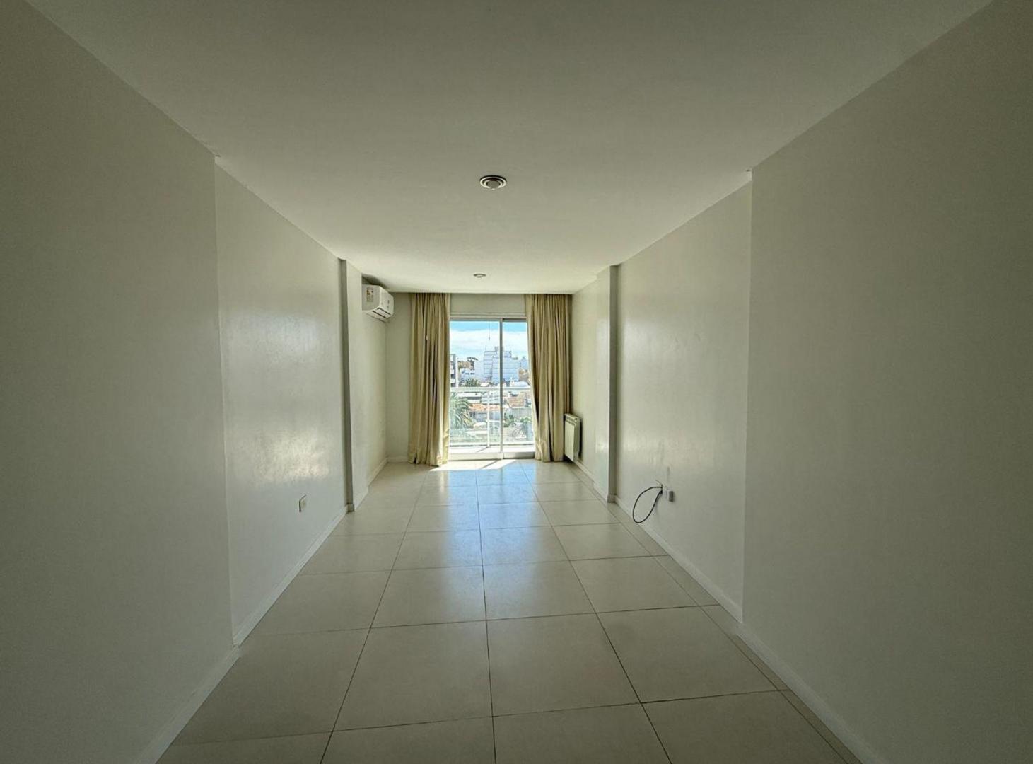 Foto de ALQUILER DEPARTAMENTO MONOAMBIENTE LA PLATA, imagen 1