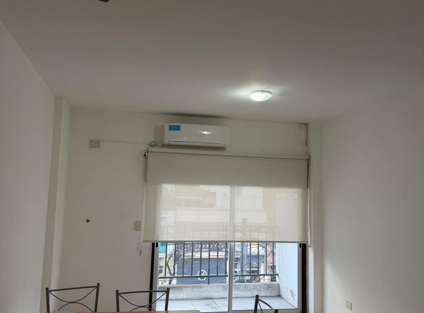Foto de VENTA MONOAMBIENTE BALVANERA, con BALCÓN equipado., imagen 3