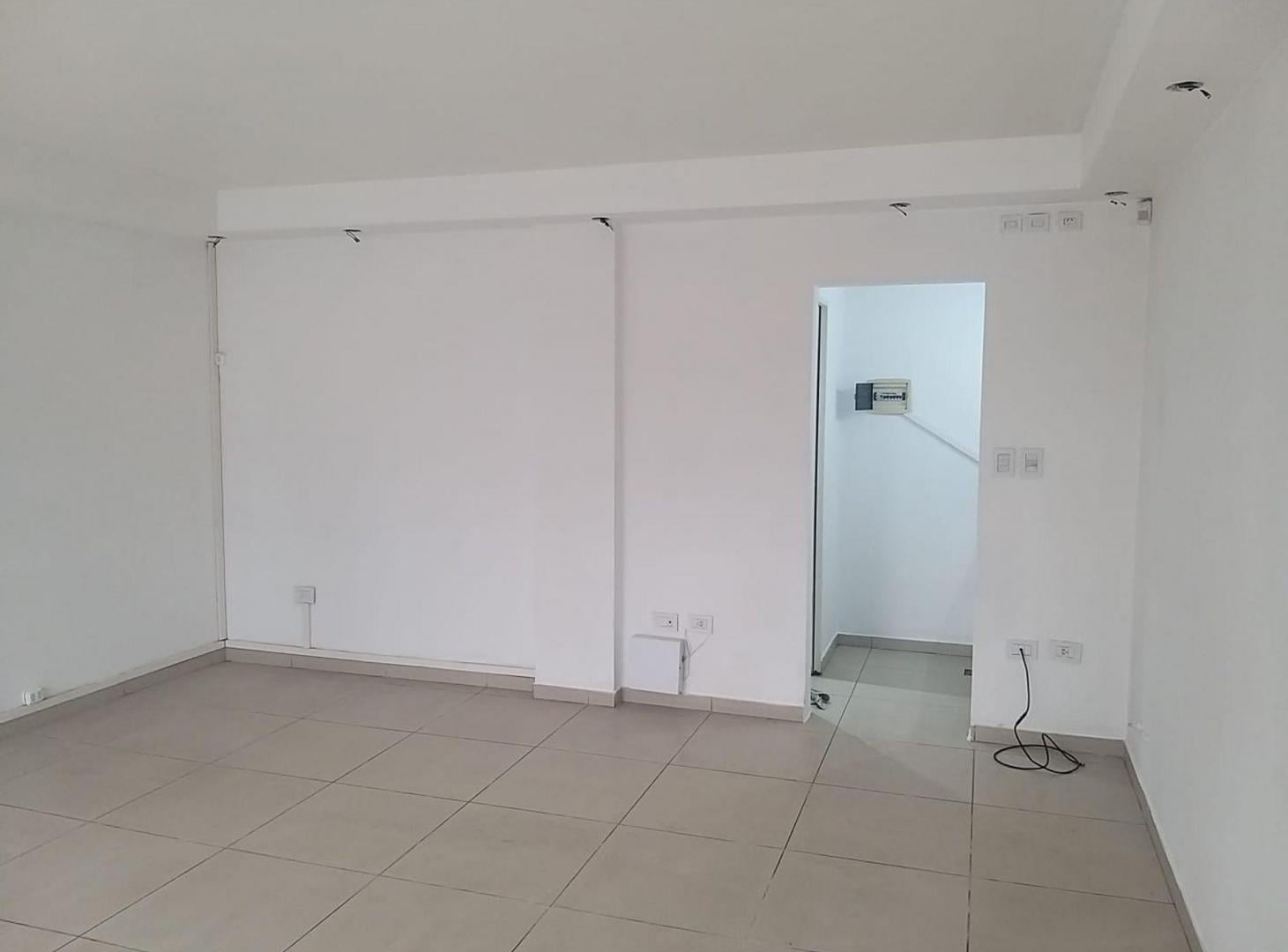 Foto de Local en venta en La Plata, imagen 3