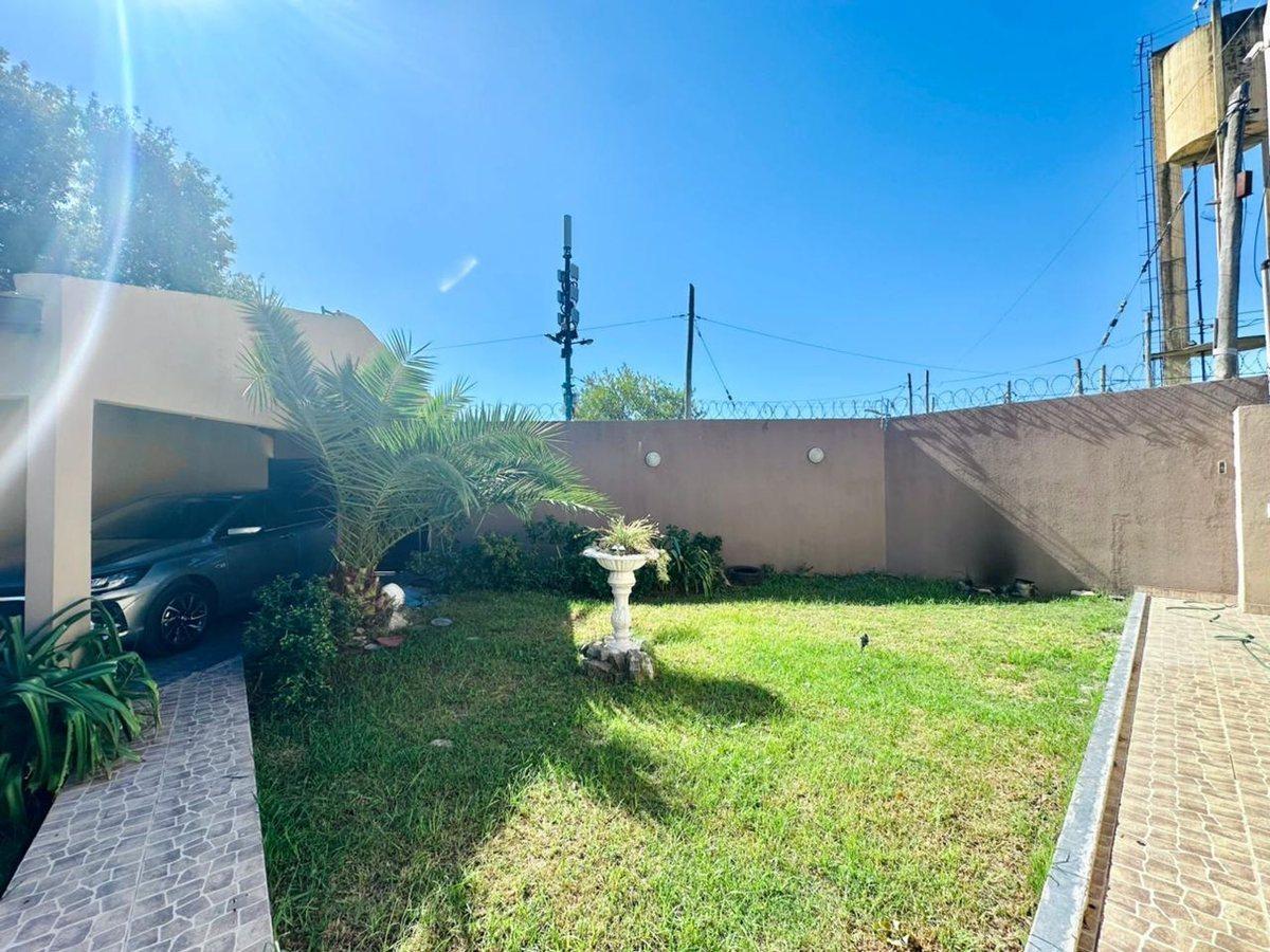 Foto de CASA EN VENTA EN MELCHOR ROMERO, imagen 2