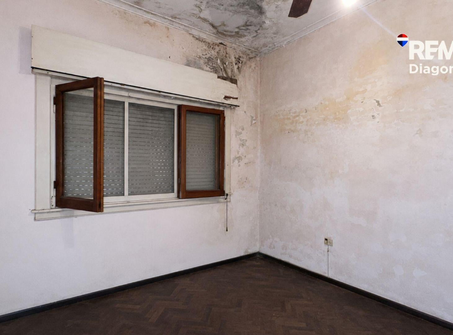 Foto de CASA A REFACCIONAR EN VENTA EN LA PLATA, imagen 3