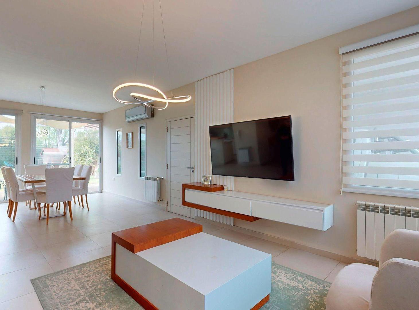 Foto de CASA EN VENTA EN CITY BELL, QUIMILAR, imagen 1