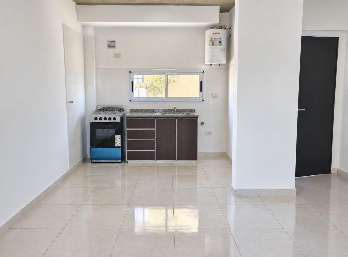 Foto de departamento en alquiler Berazategui, imagen 3
