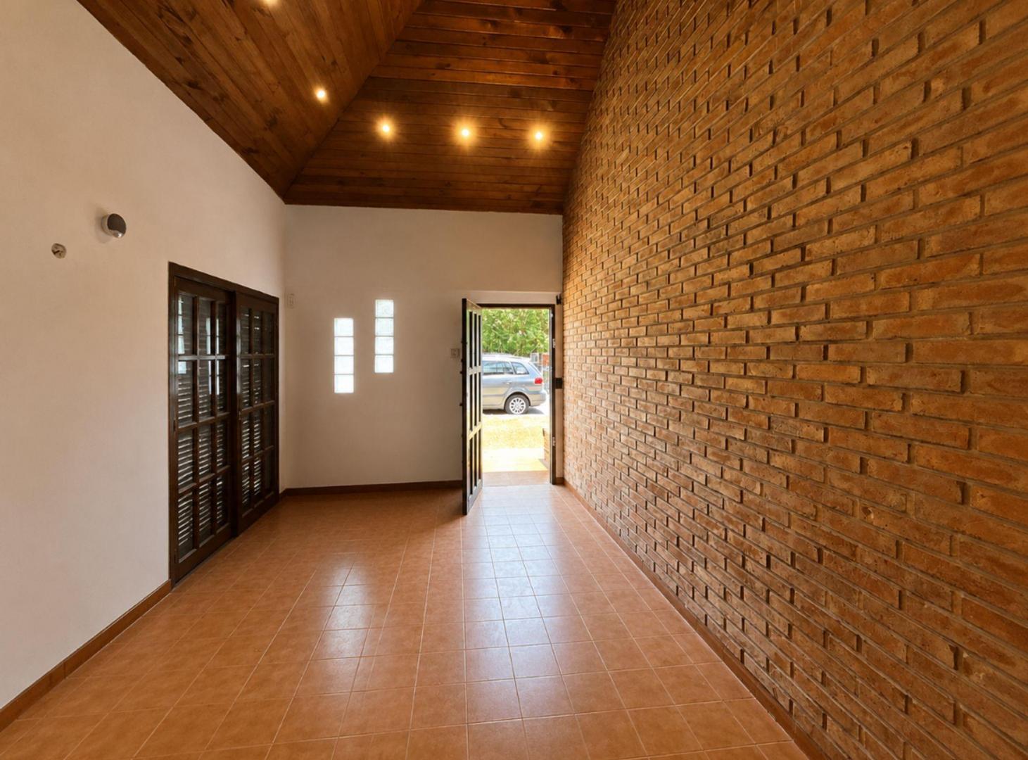 Foto de Venta casa 3 dormitorios y patio La Plata, imagen 3
