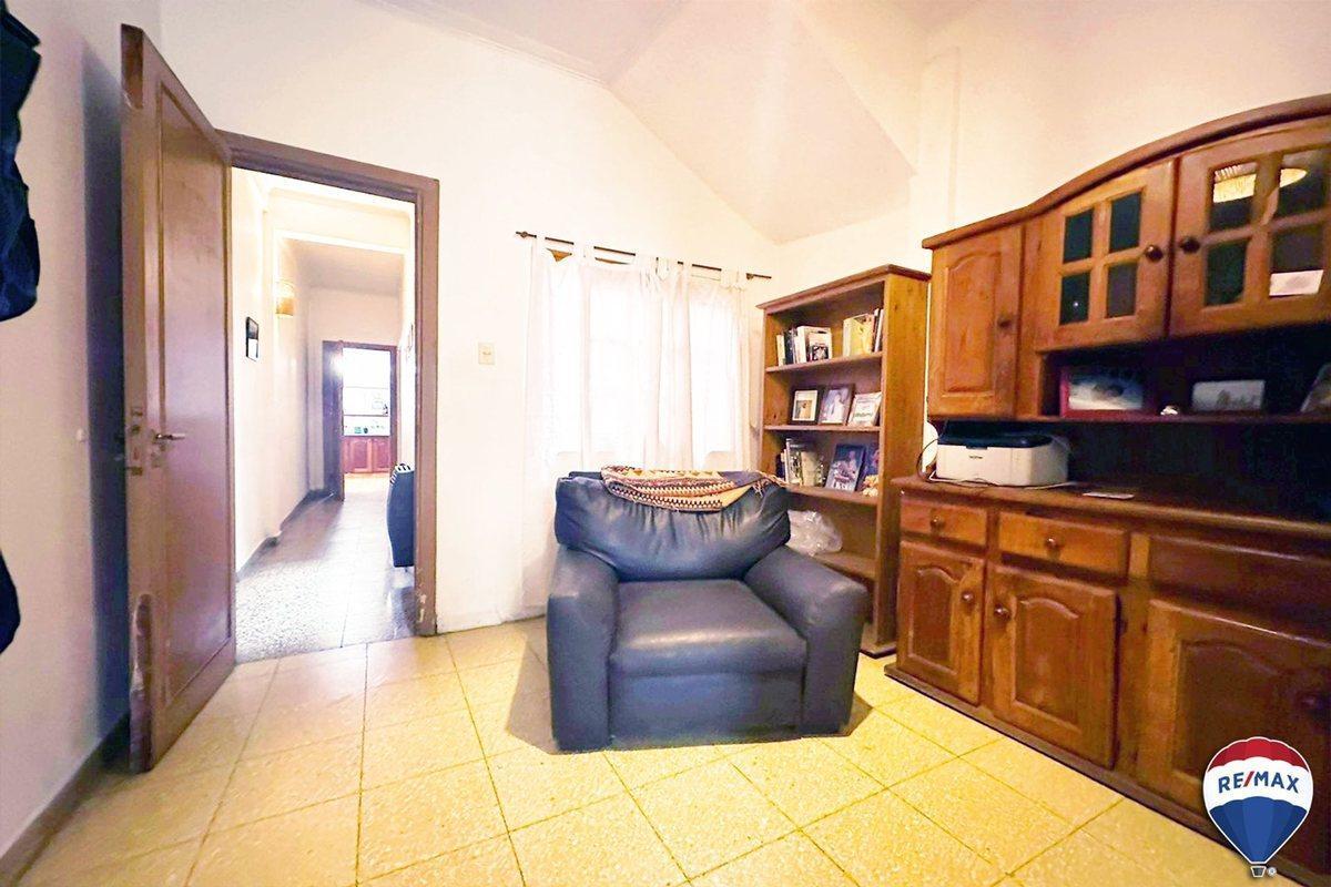 Foto de PH en VENTA 3 dorm., parque y pileta en La Plata, imagen 4