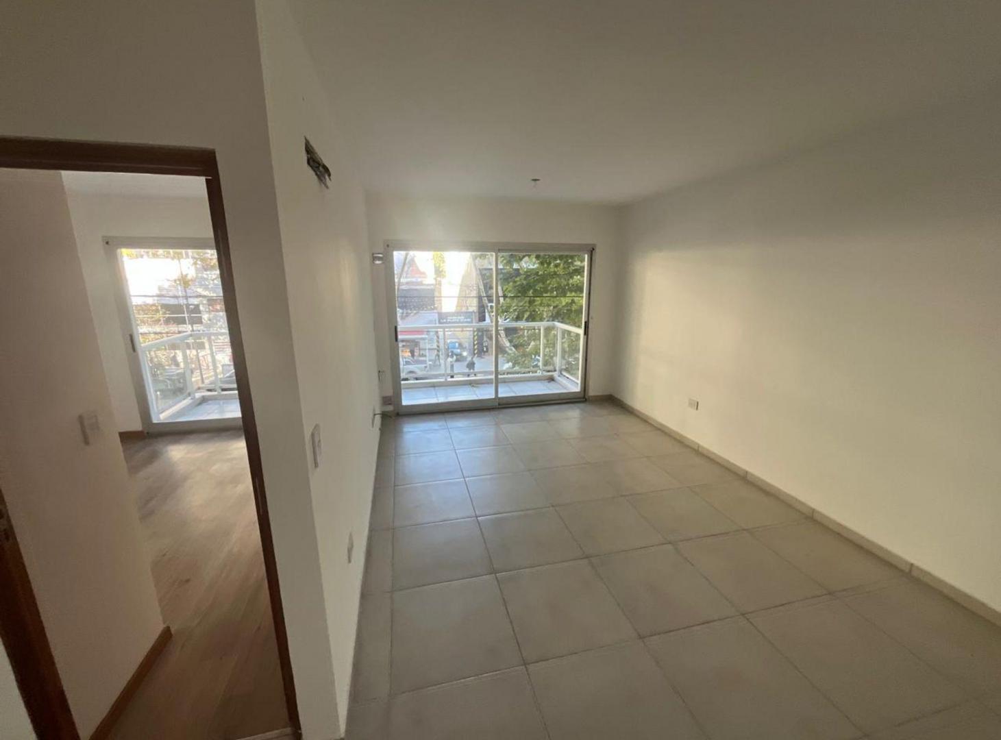 Foto de Departamento de 1 dorm. con cochera en alquiler, imagen 4