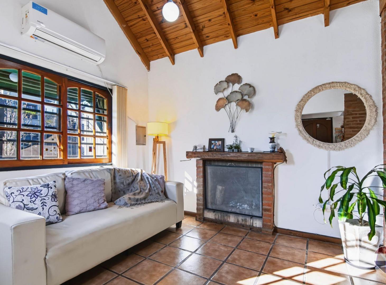 Foto de CASA EN VENTA EN CITY BELL ENTRE CAMINOS, imagen 4