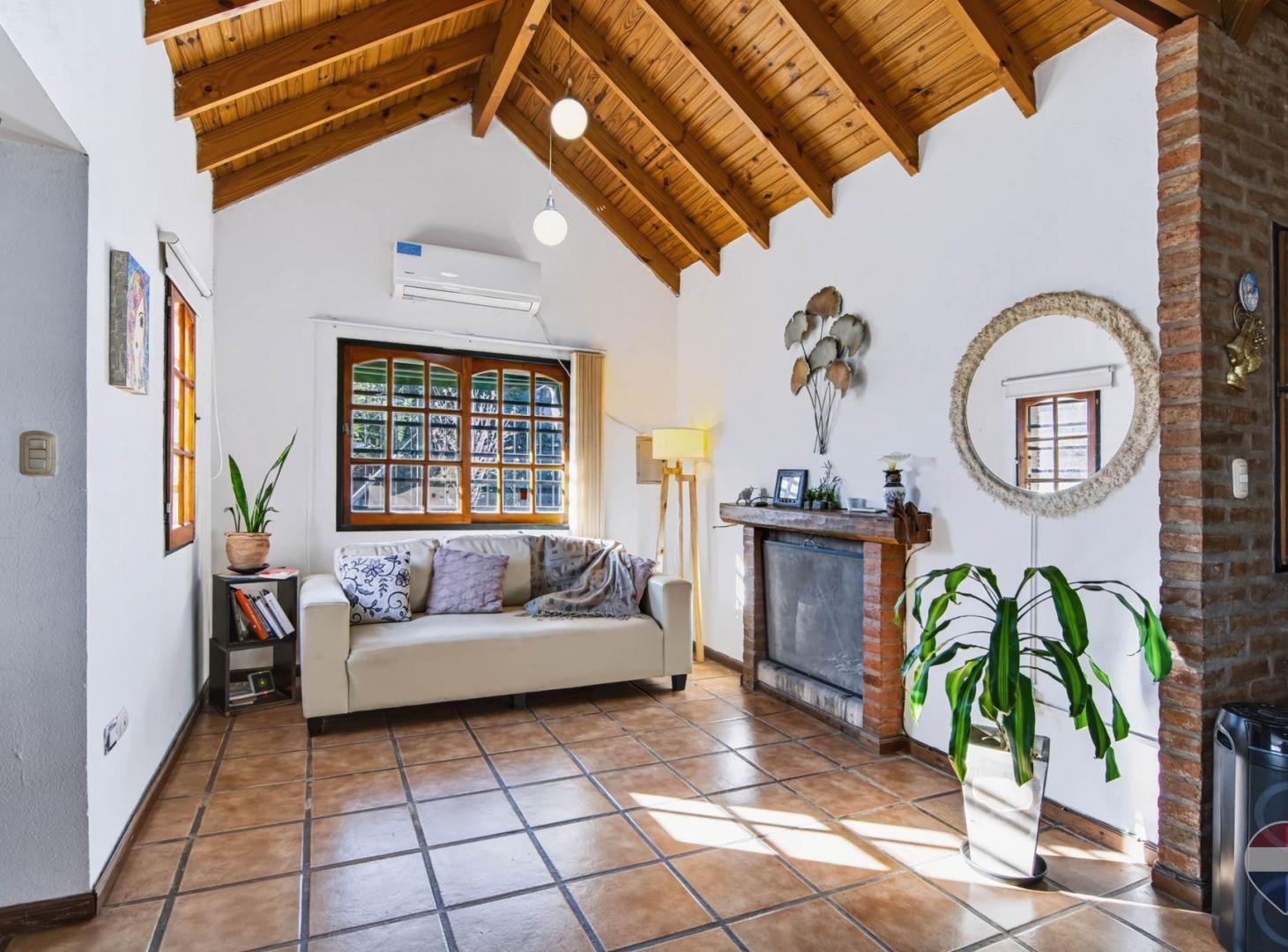 Foto de CASA EN VENTA EN CITY BELL ENTRE CAMINOS, imagen 1