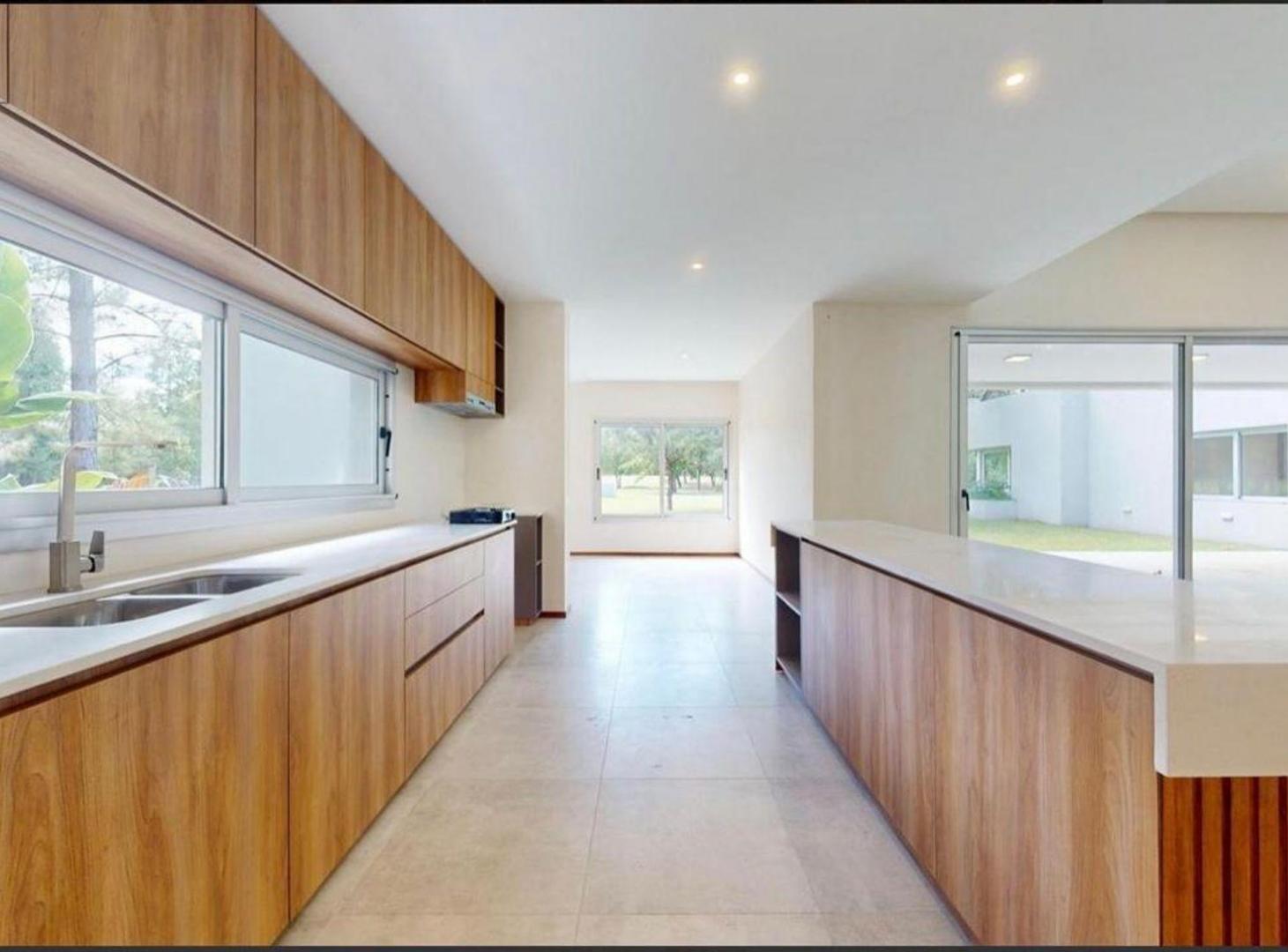 Foto de CASA EN VENTA EN MIRALAGOS, imagen 1