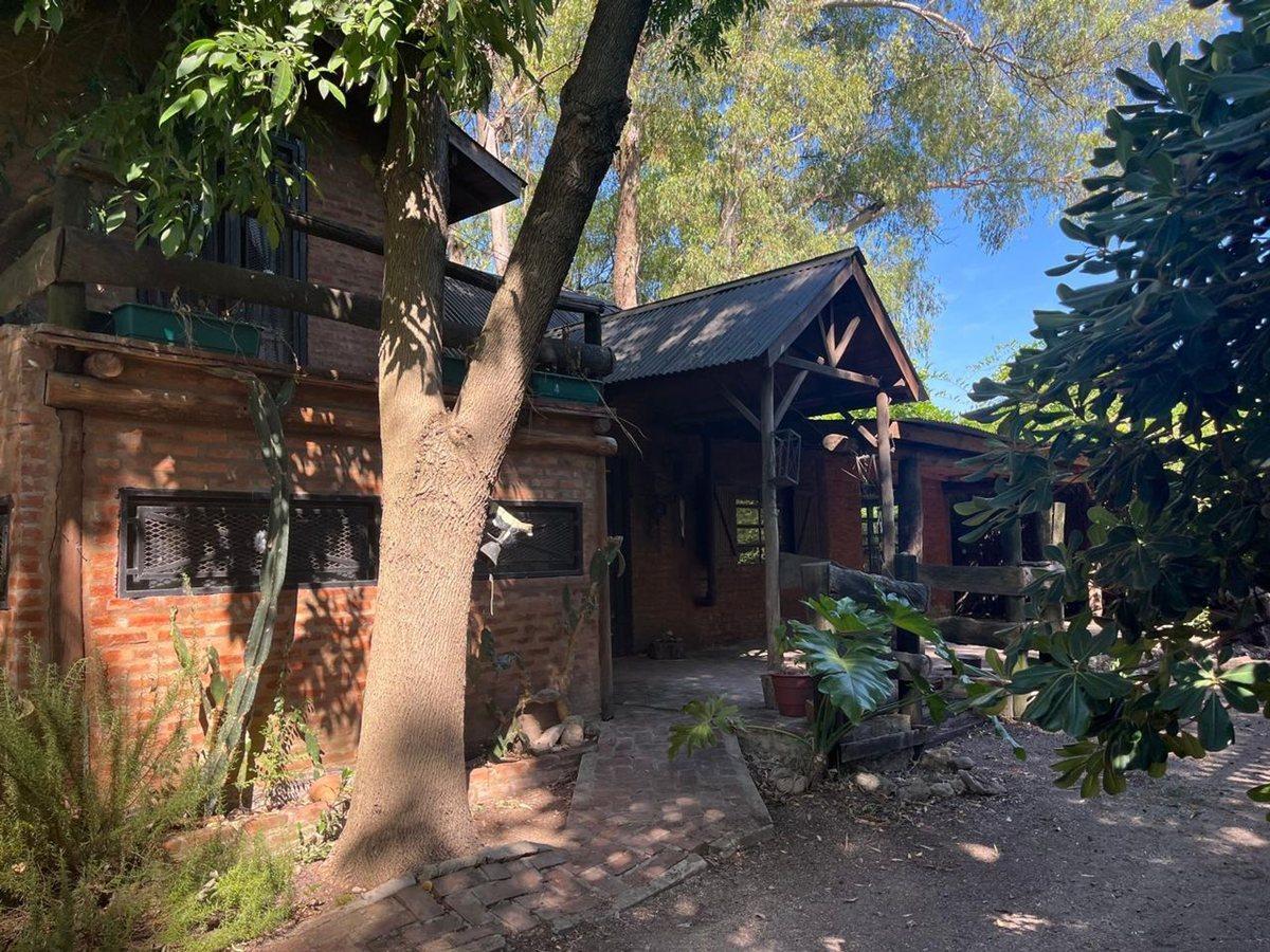 Foto de CASA EN VENTA ESTIL0 CAMPO. RUTA 2 KM46 ABAST0, imagen 1