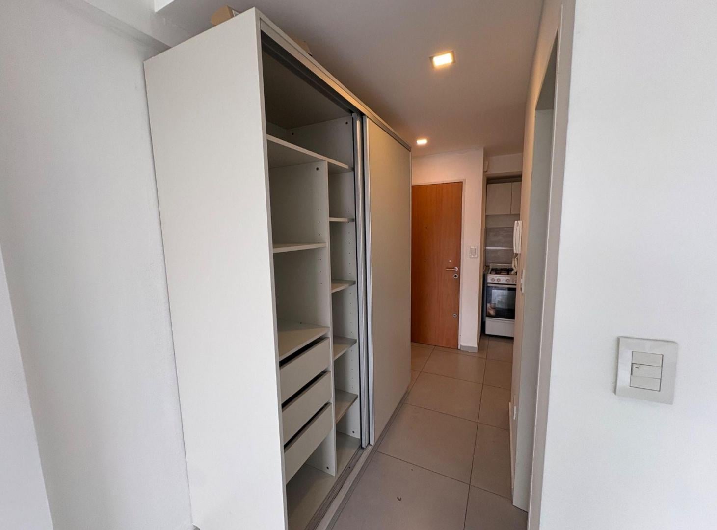 Foto de Departamento en alquiler en La Plata, imagen 5