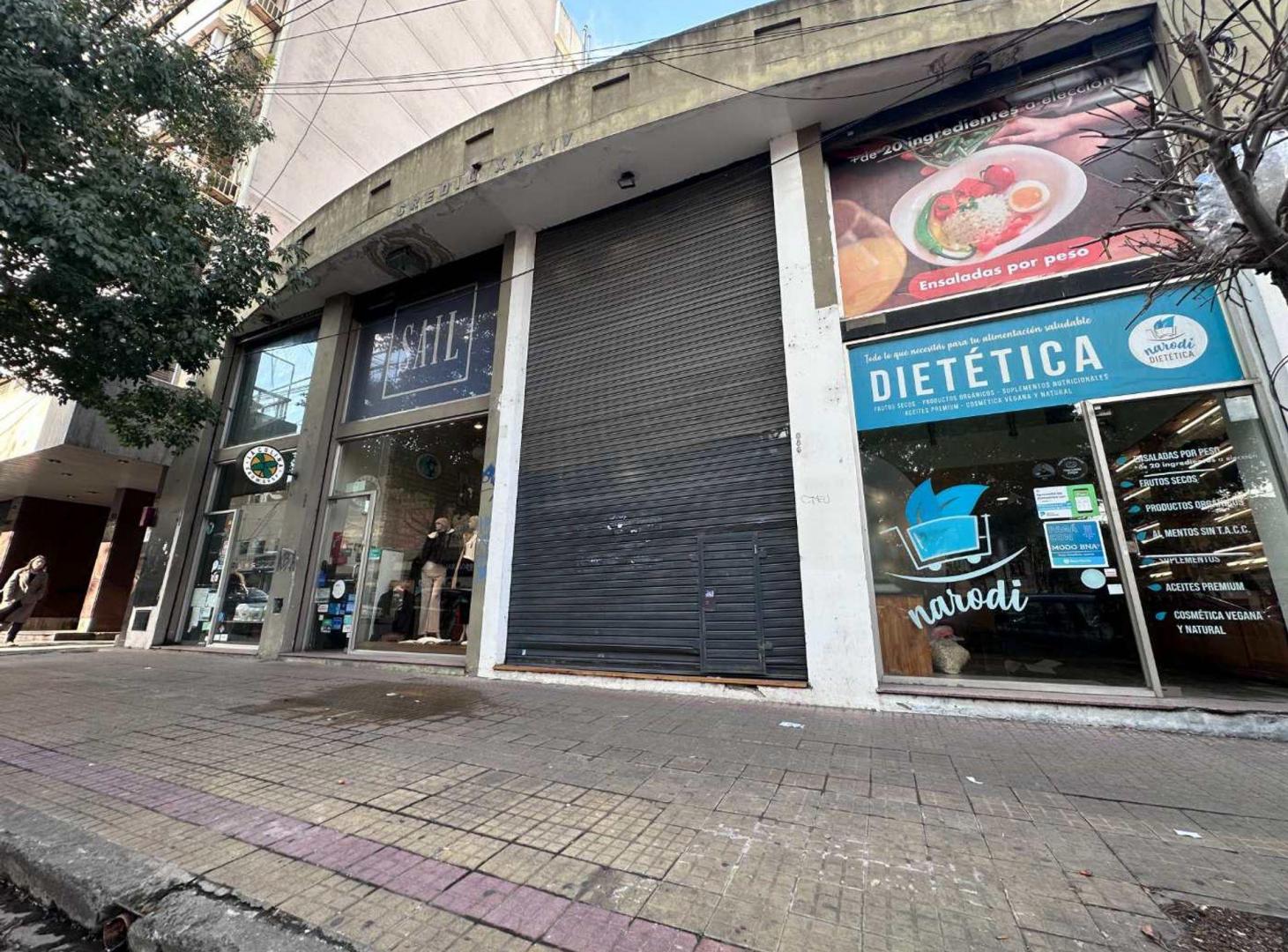 Foto de Local comercial con patio ALQUILER La Plata centro, imagen 1