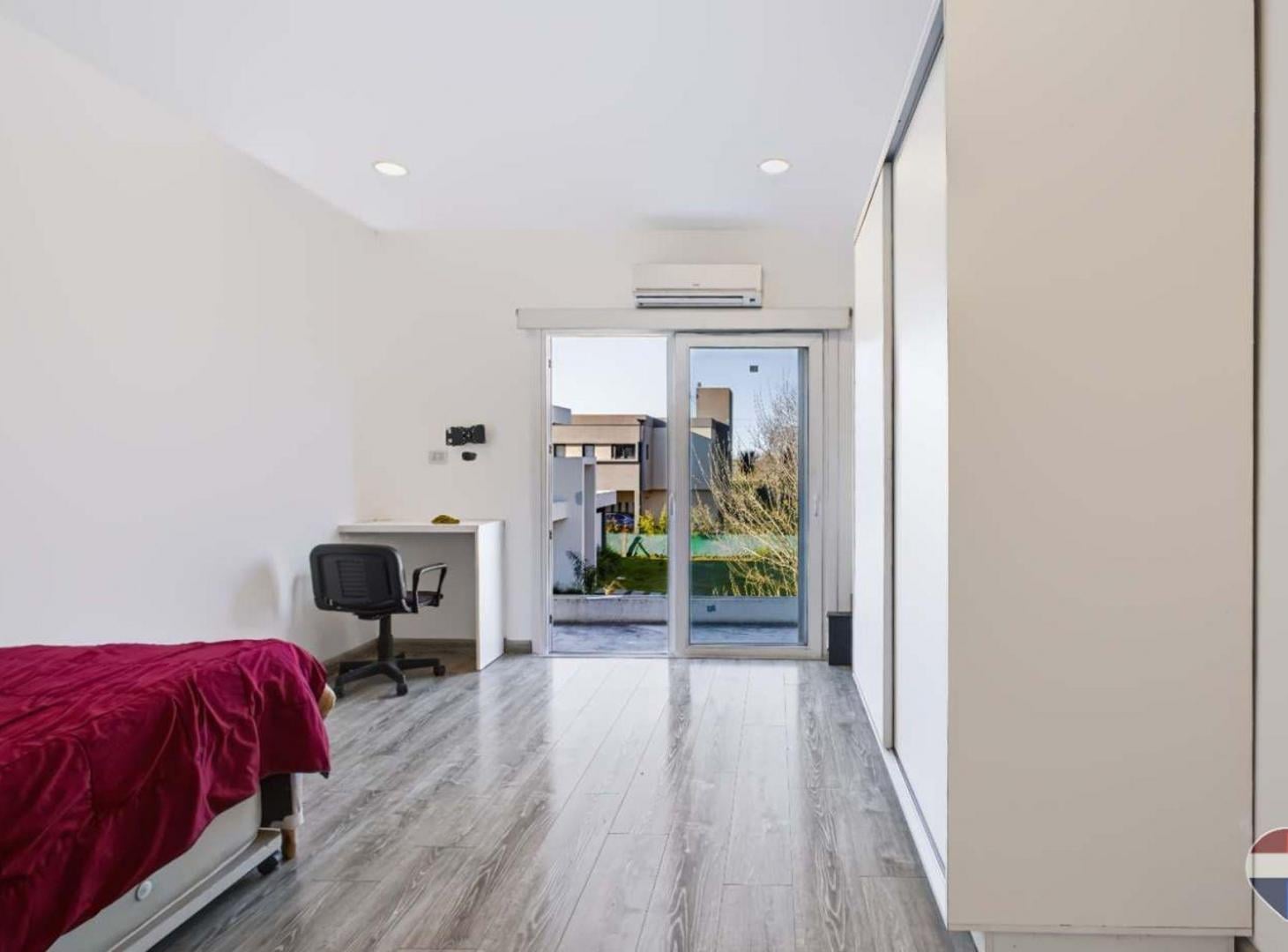 Foto de CASA EN VENTA EN LA PLATA BARRIO CERRADO, imagen 5