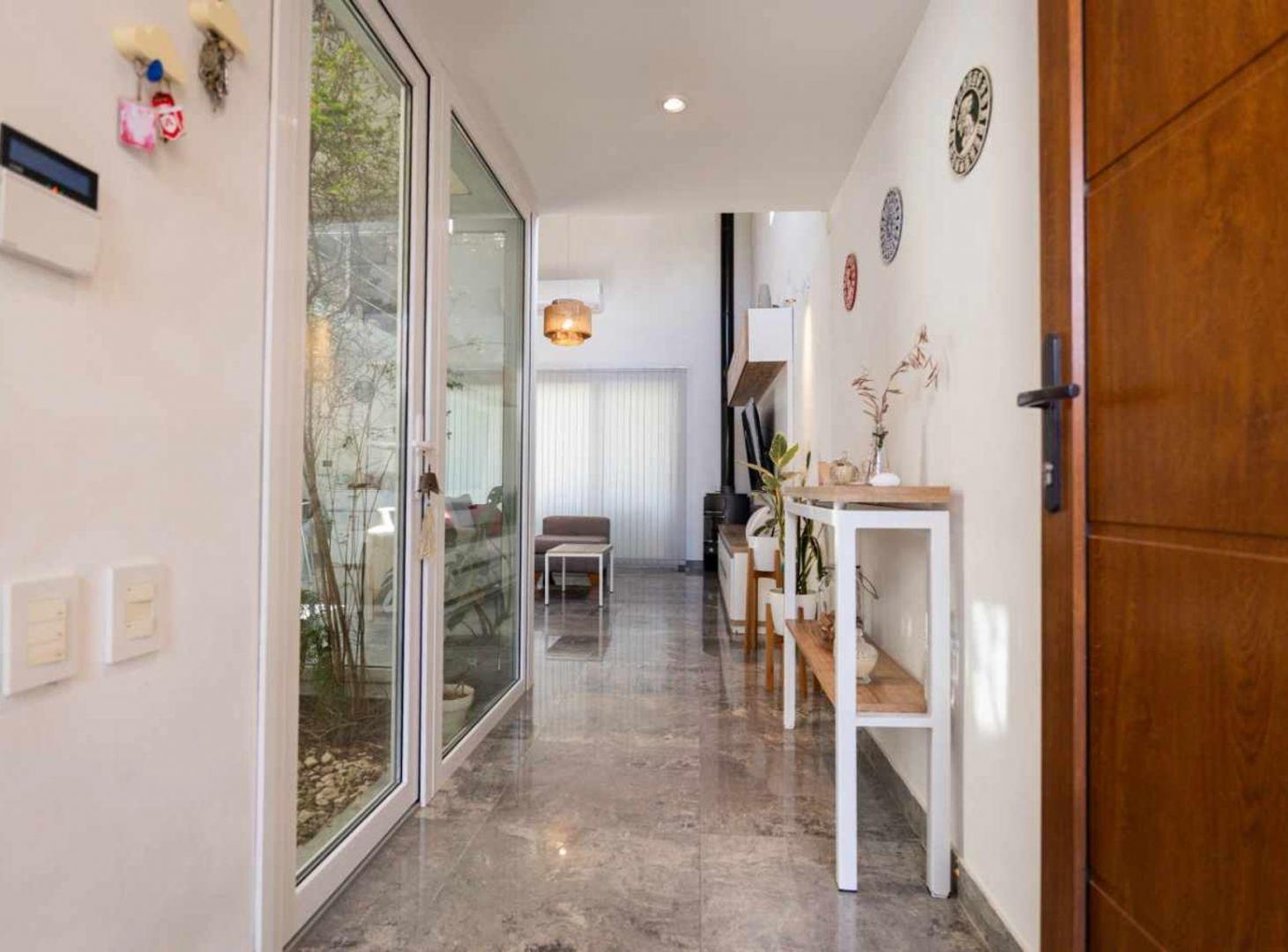 Foto de Casa 3 dormitorios con pileta en venta en Sicardi, imagen 3
