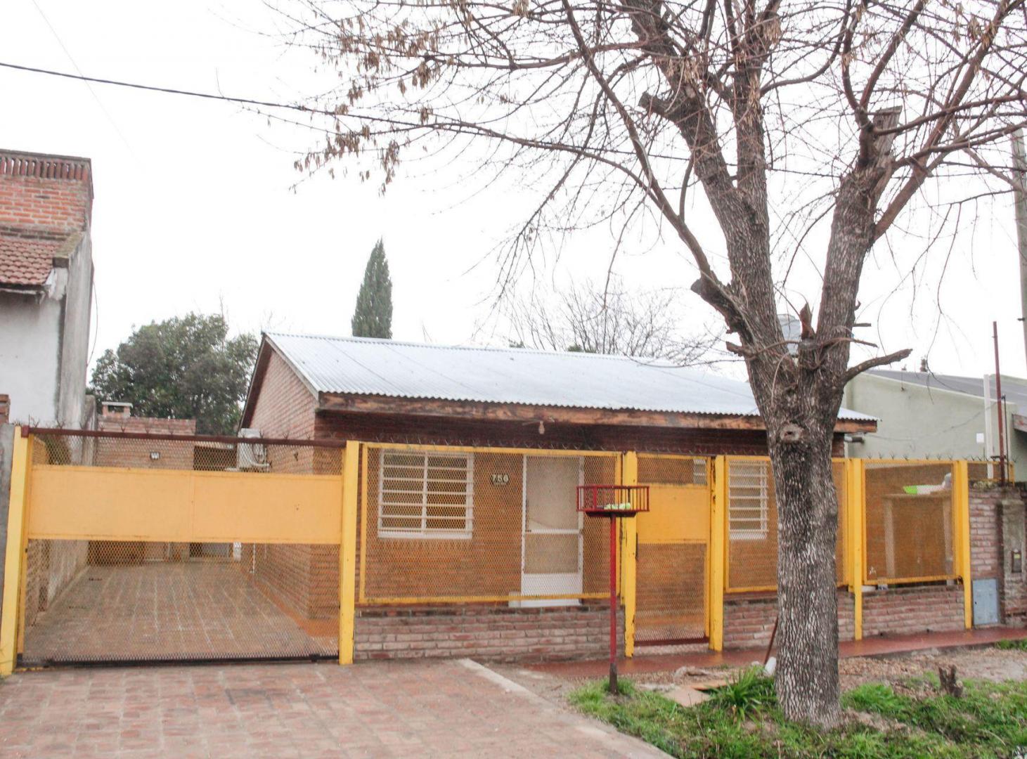 Foto de CASA EN ALQUILER EN SICARDI, imagen 1