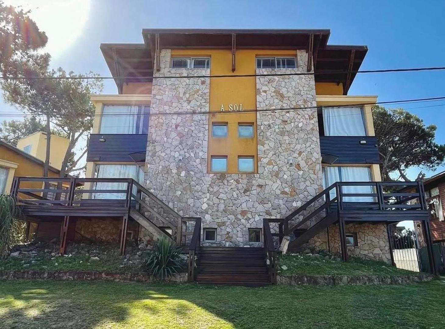 Foto de COMPLEJO DE DUPLEX EN VENTA EN VILLA GESELL NORTE, imagen 2