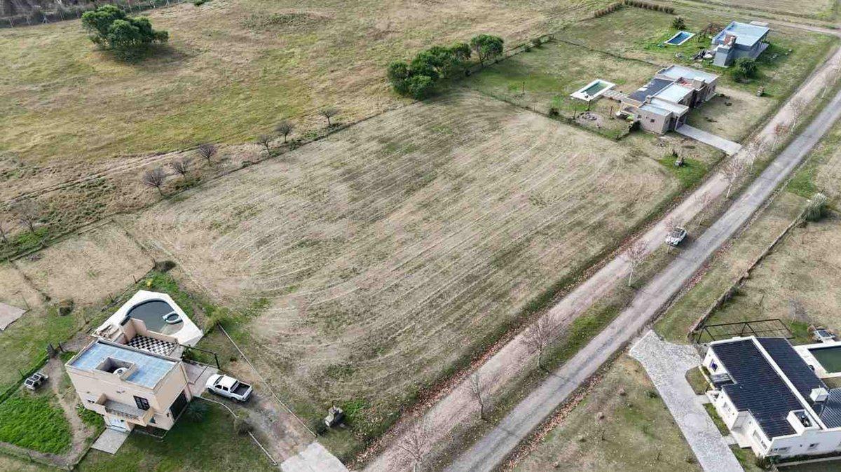 Foto de Venta Lote Central- Vista al Golf y Río Luján., imagen 1