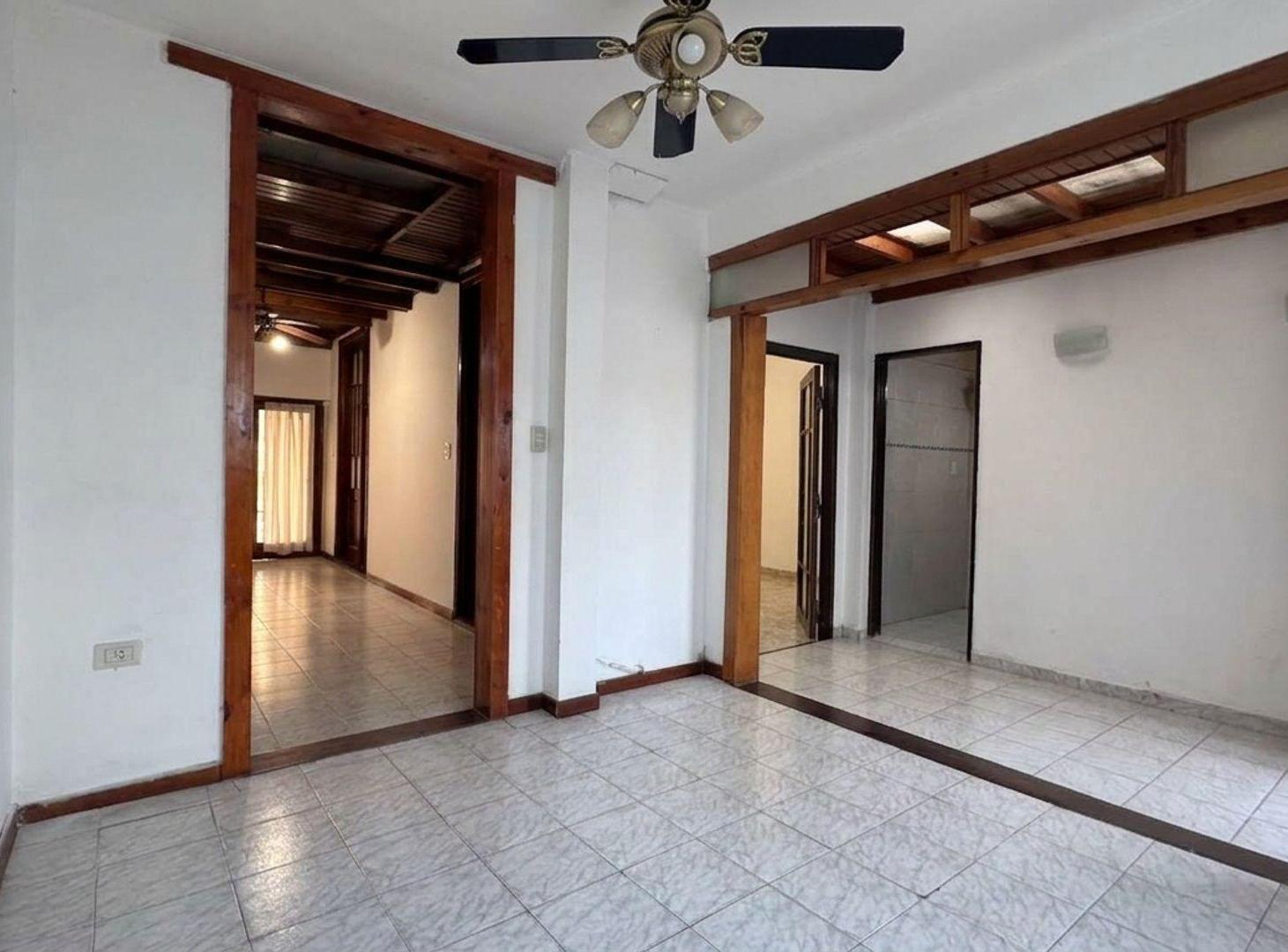 Foto de CASAS EN VENTA LA PLATA, imagen 1