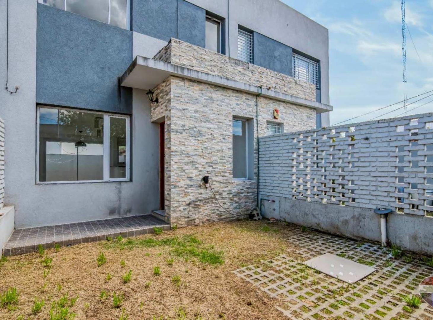 Foto de DUPLEX EN VENTA EN LA PLATA, imagen 1