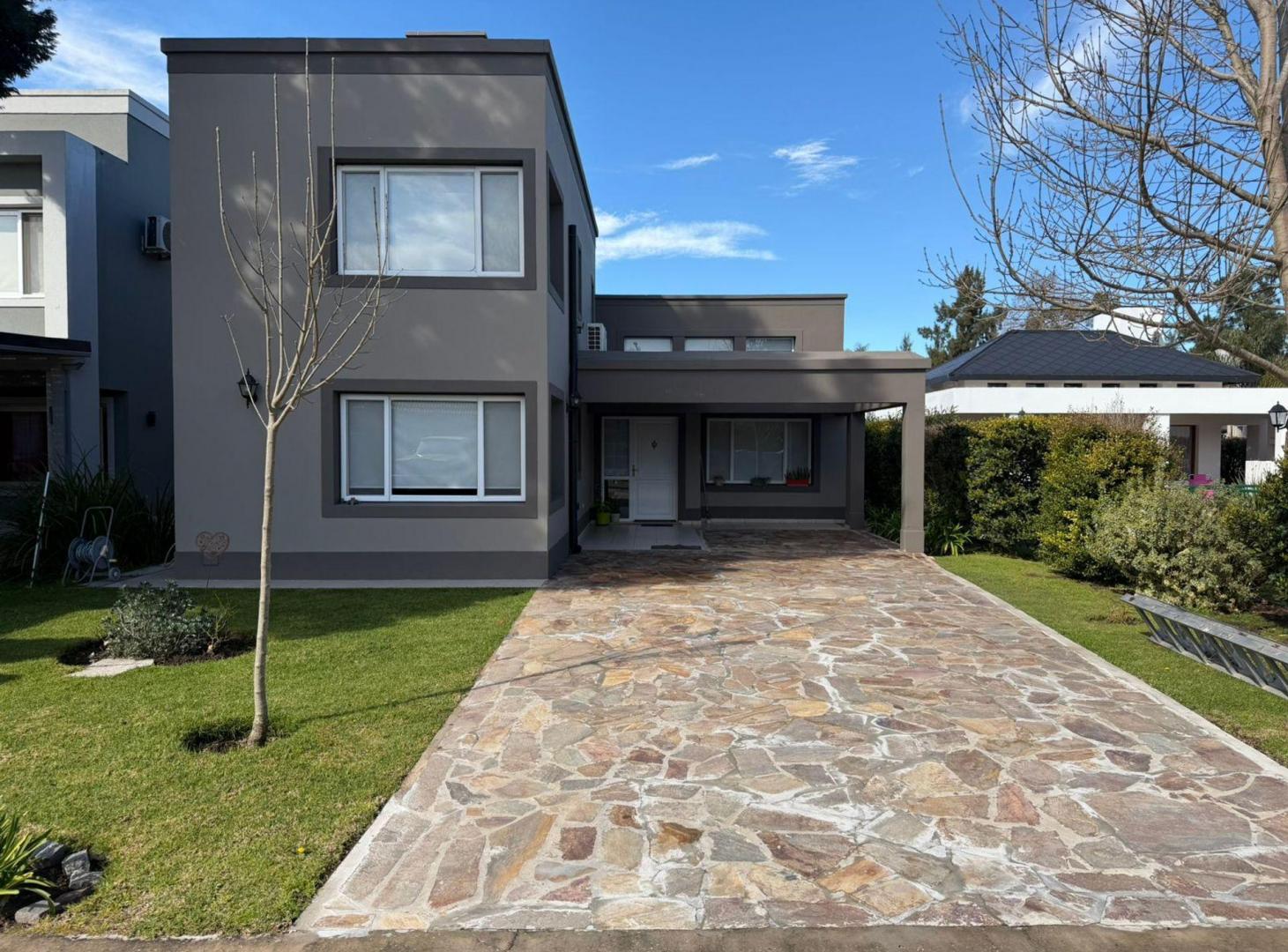 Foto de VENTA CASA DE 4 AMB CON PILETA EN EL GOLF AMOBLADA, imagen 1