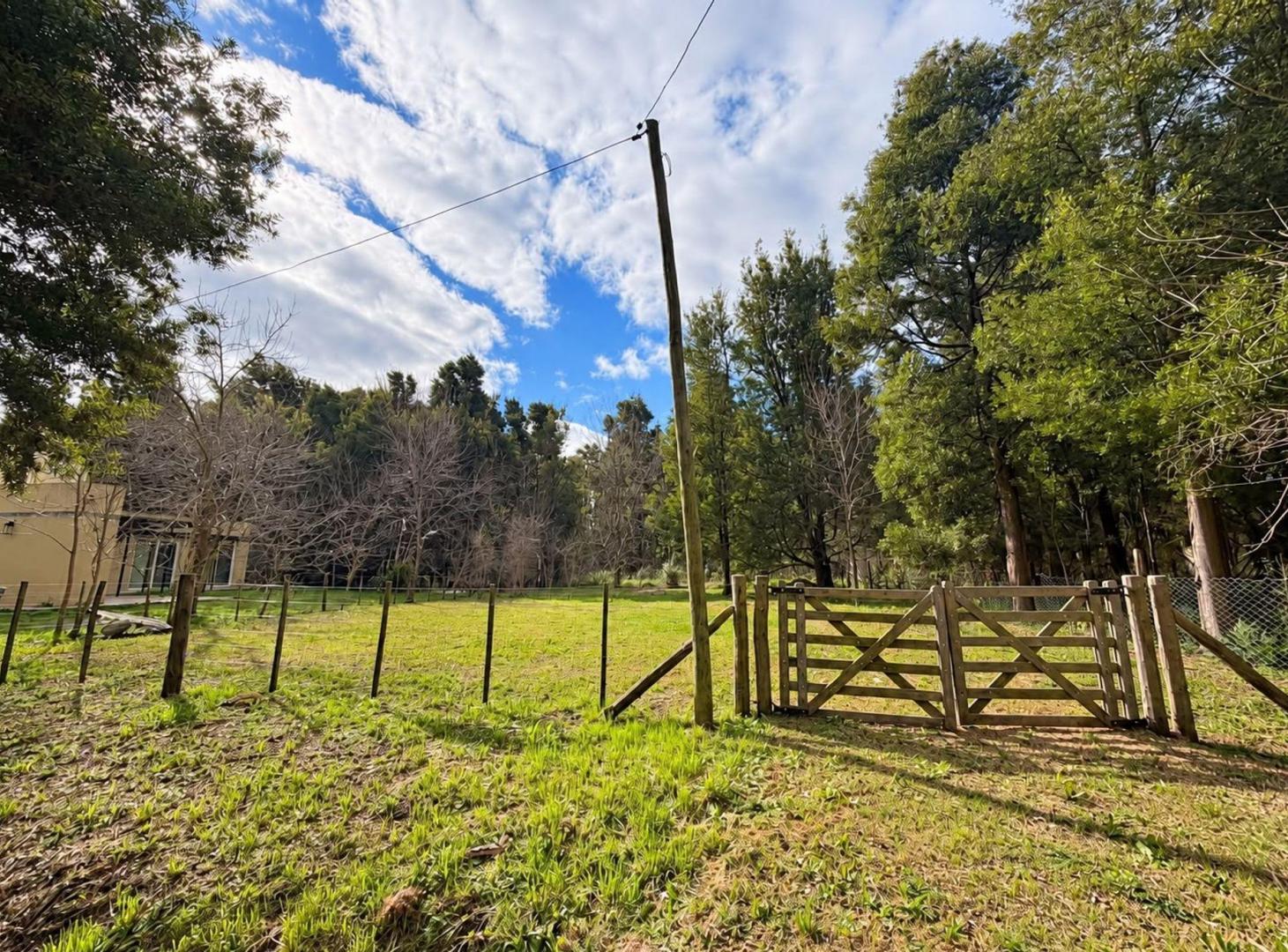 Foto de VENTA DE LOTE EN LOMAS ALTAS CHASCOMUS, imagen 2