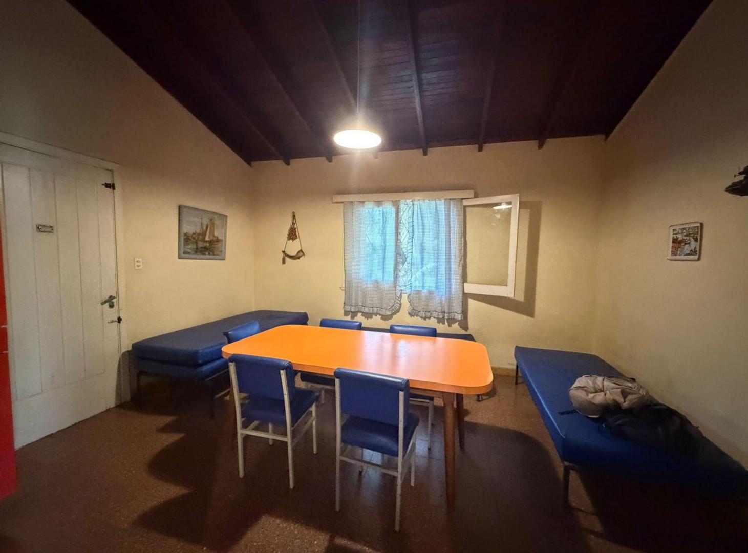 Foto de VENTA DE CASA A RECICLAR A METROS DE LA LAGUNA, imagen 4