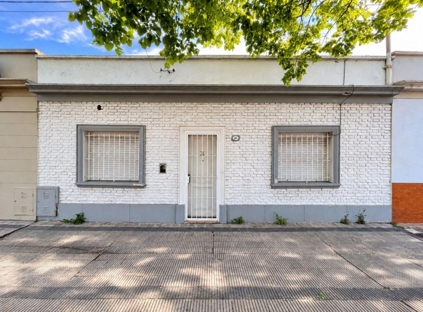 Foto de Casa en VENTA 3 dorm. patio y parrilla en Tolosa, imagen 3