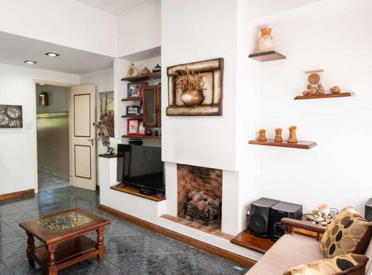 Foto de CASA EN VENTA BERAZATEGUI, PLATANOS, imagen 3