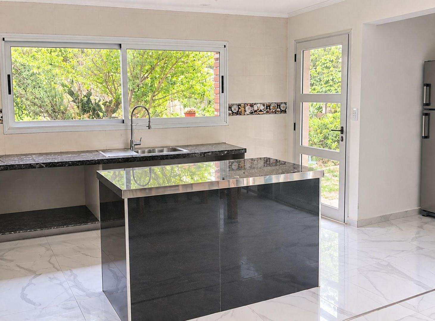 Foto de CASA EN VENTA EN BRANDSEN, imagen 1