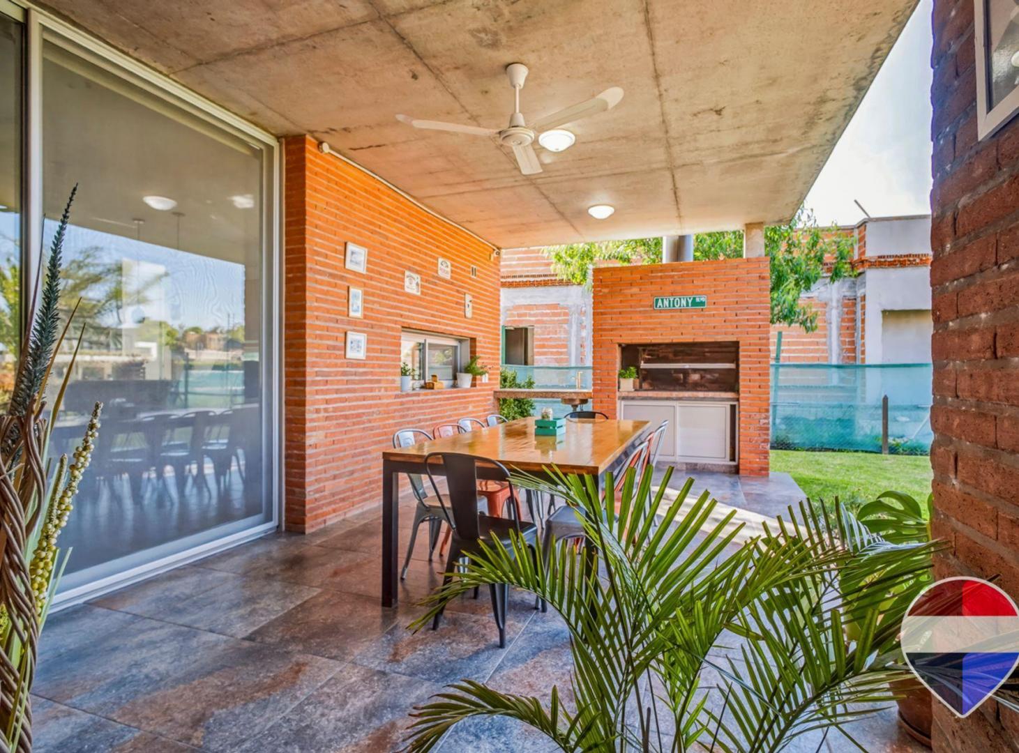 Foto de CASA VENTA GREENVILLE HUDSON BERAZATEGUI, imagen 3