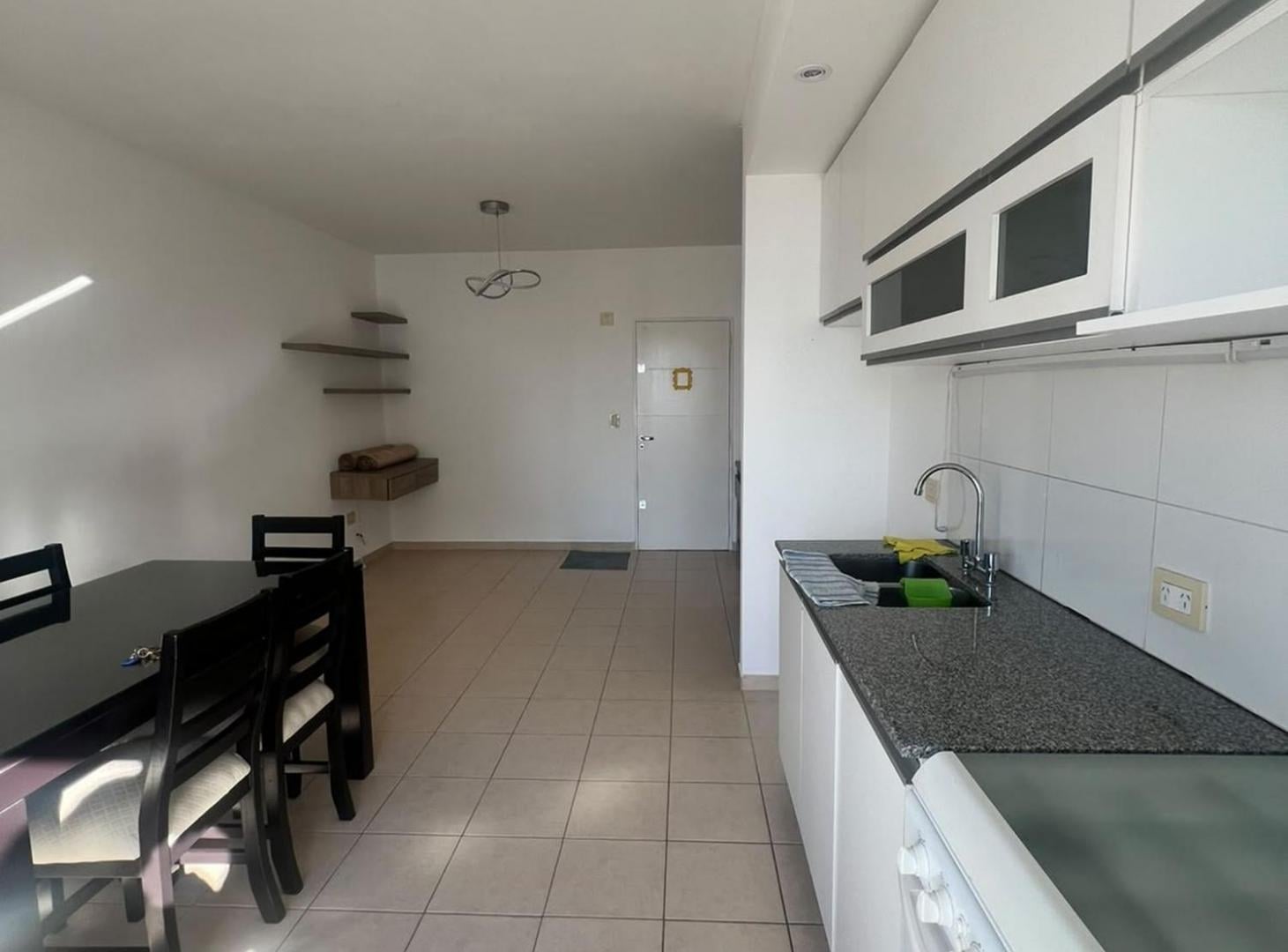 Foto de DEPARTAMENTO UN DORMITORIO EN ALQUILER, imagen 3
