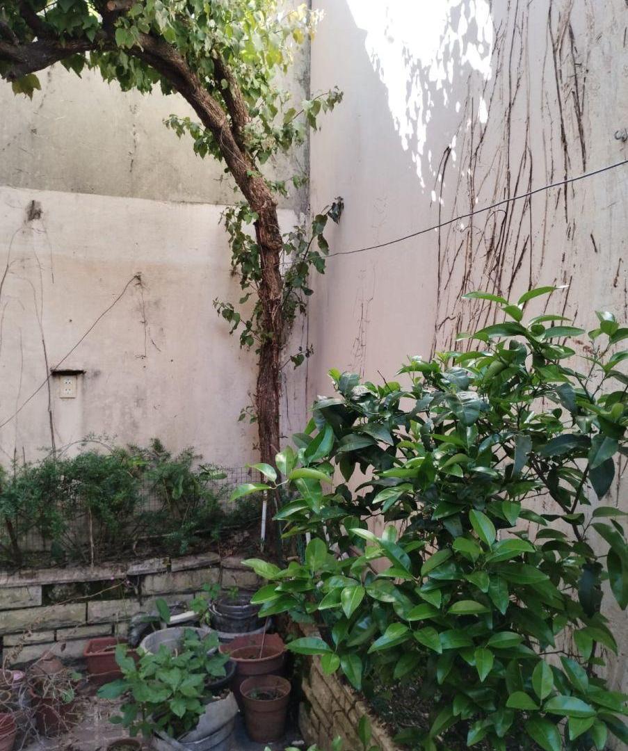 Olivos Casa Multifamiliar 2 plantas 4 Dorm Cochera U$S 245.000 Daniel Castaño