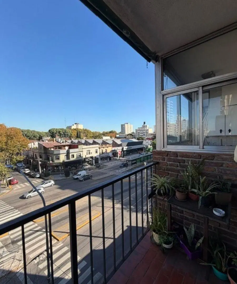 Vicente Lopez Av Maipu al 1100 2 Amb con amplia cocina y Balcon U$S 110.000 3