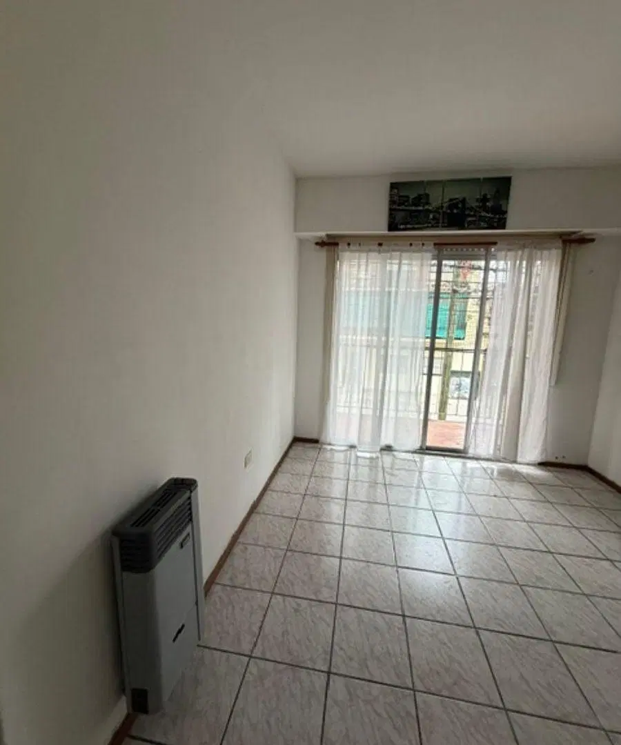 Florida M Laprida al 1600 3 Amb con balcon 1 C/Av Maipu alquiler $ 1.100.000 2