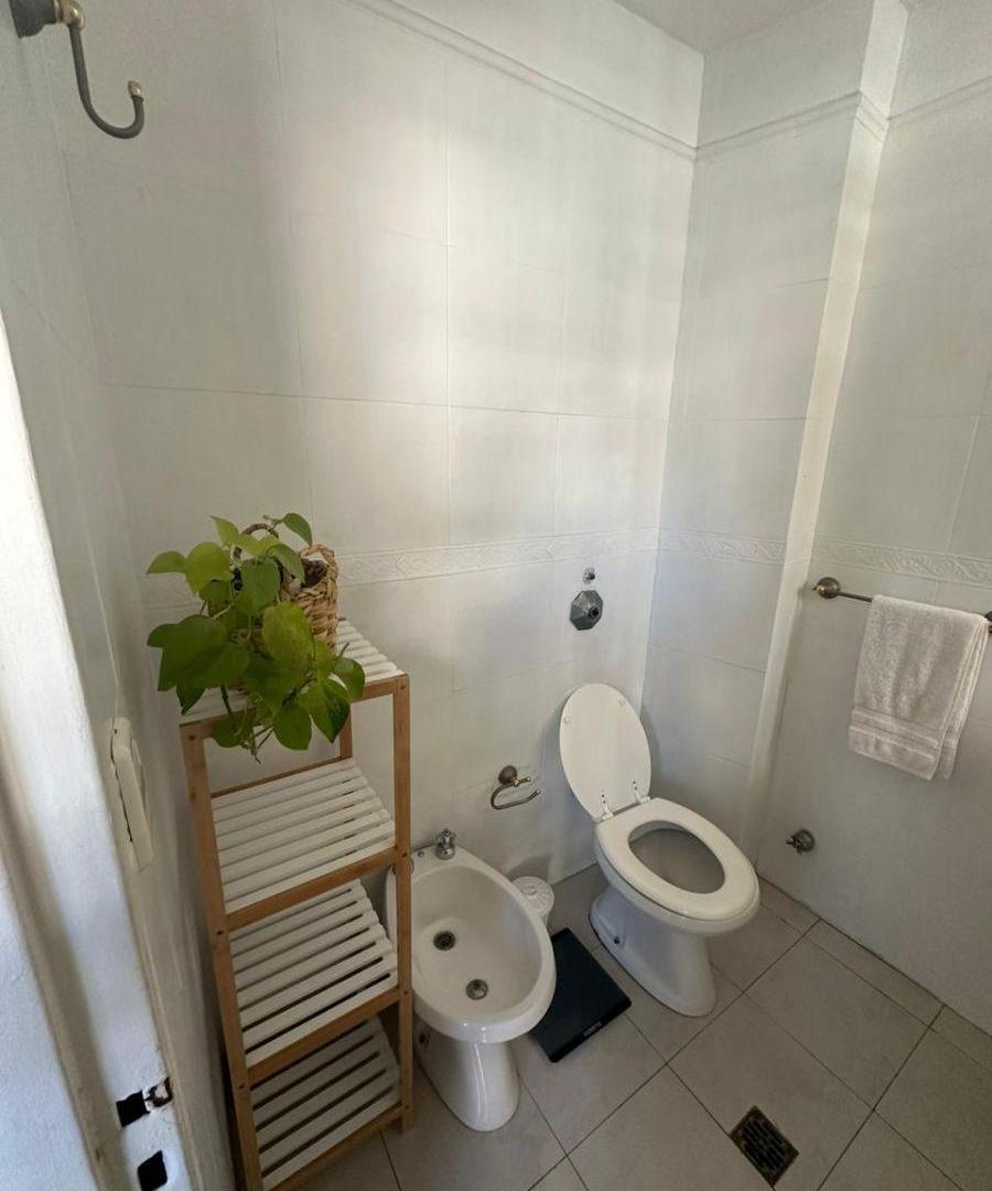 Foto de JUNCAL 1100 2 Amb con dependecias balcon U$S 115.000, imagen 3