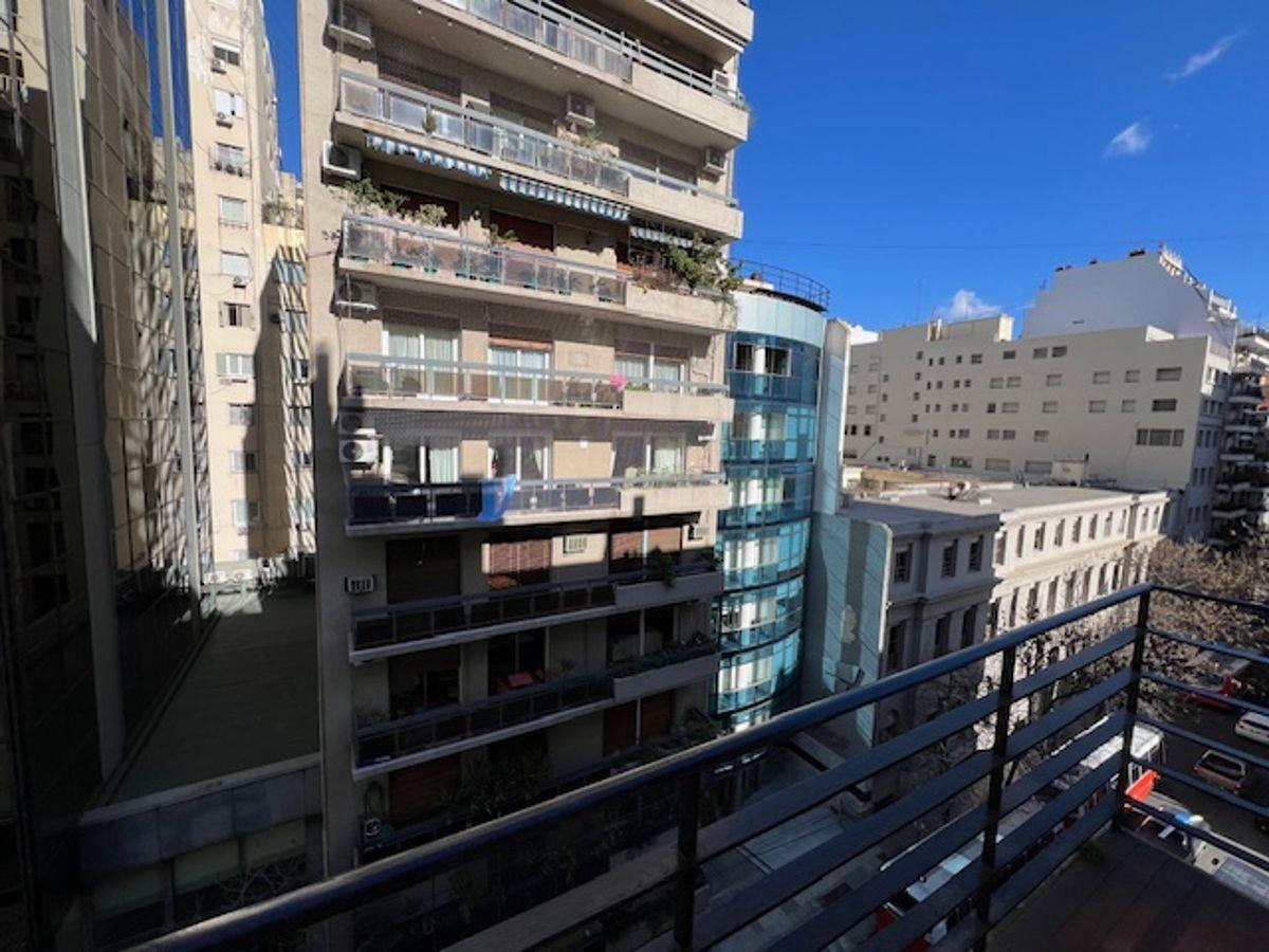 Foto de JUNCAL 1100 2 Amb con dependecias balcon U$S 115.000, imagen 4