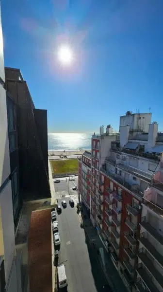2 ambientes con balcón con vista al mar 5