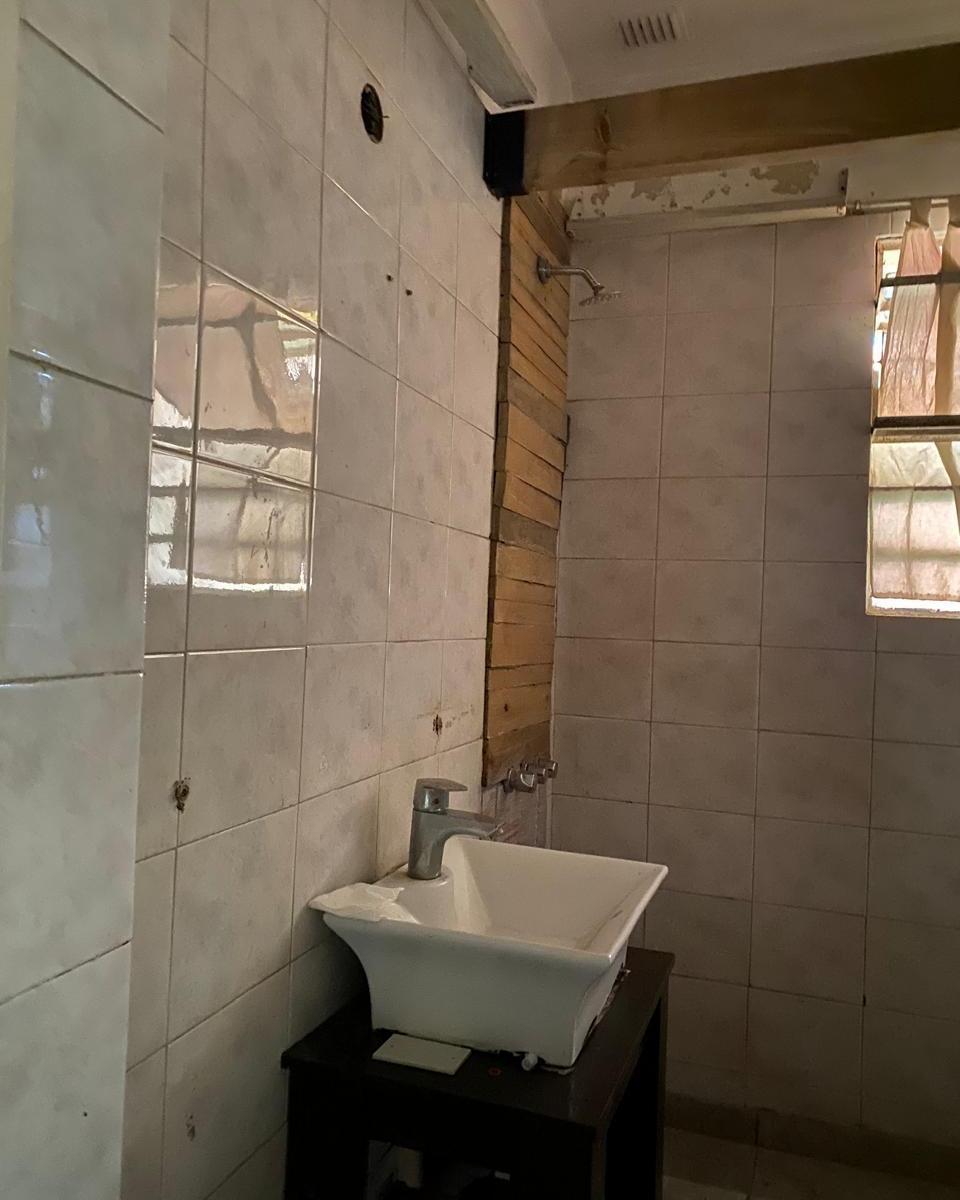 Oportunidad Casa a reciclar lote propio en Castelar