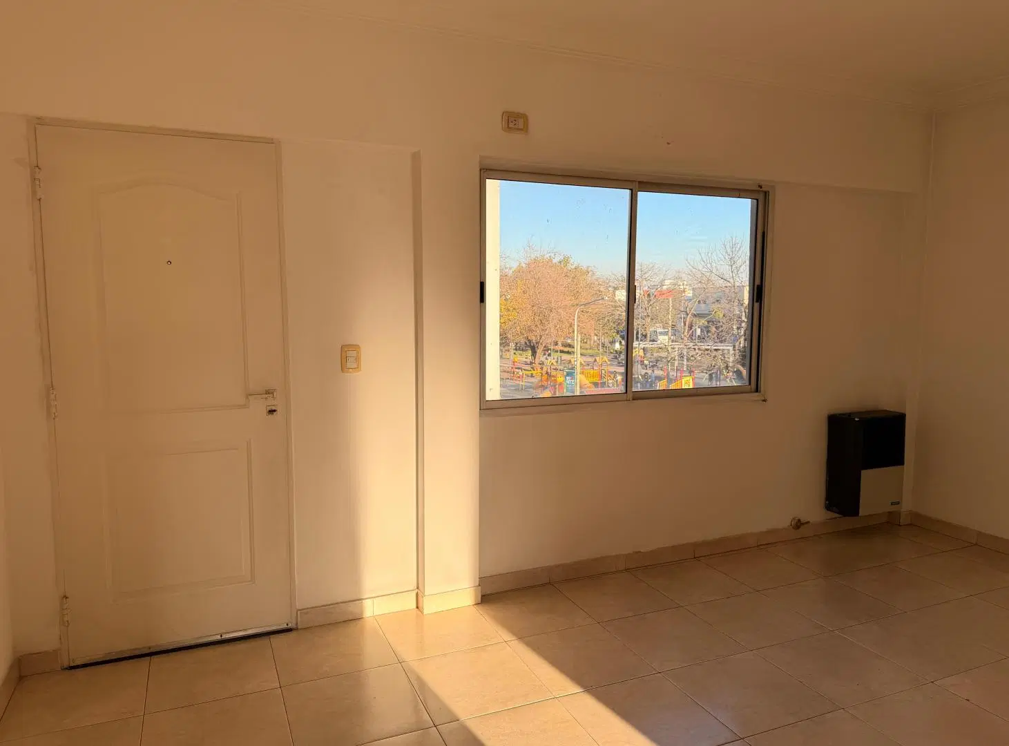 DEPARTAMENTO DE 2 AMBIENTES EN ALQUILER RAMOS MEJIA 8