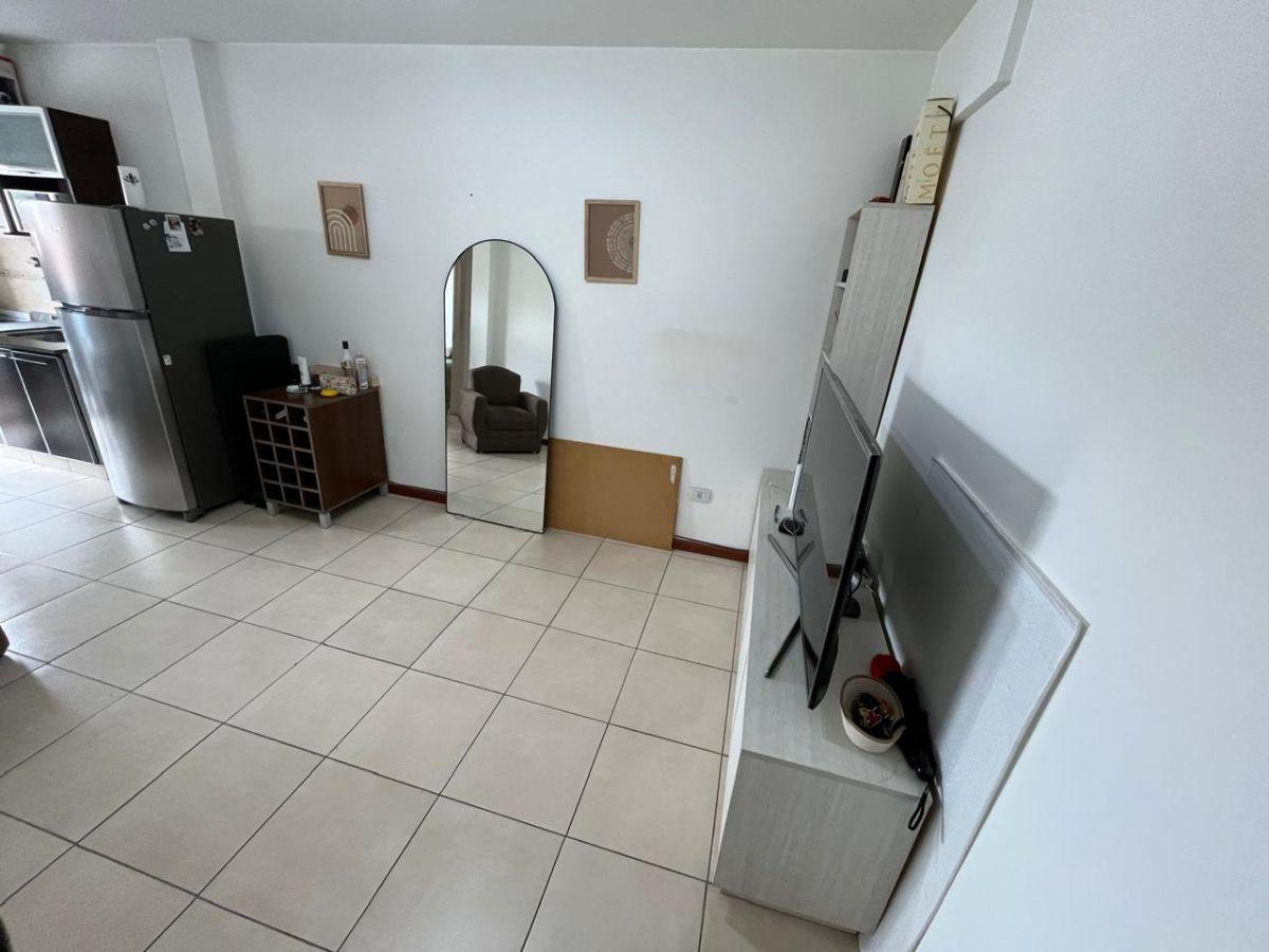 Foto de VENTA 2 AMB. SOBRE CALLE BRANDSEN, imagen 3