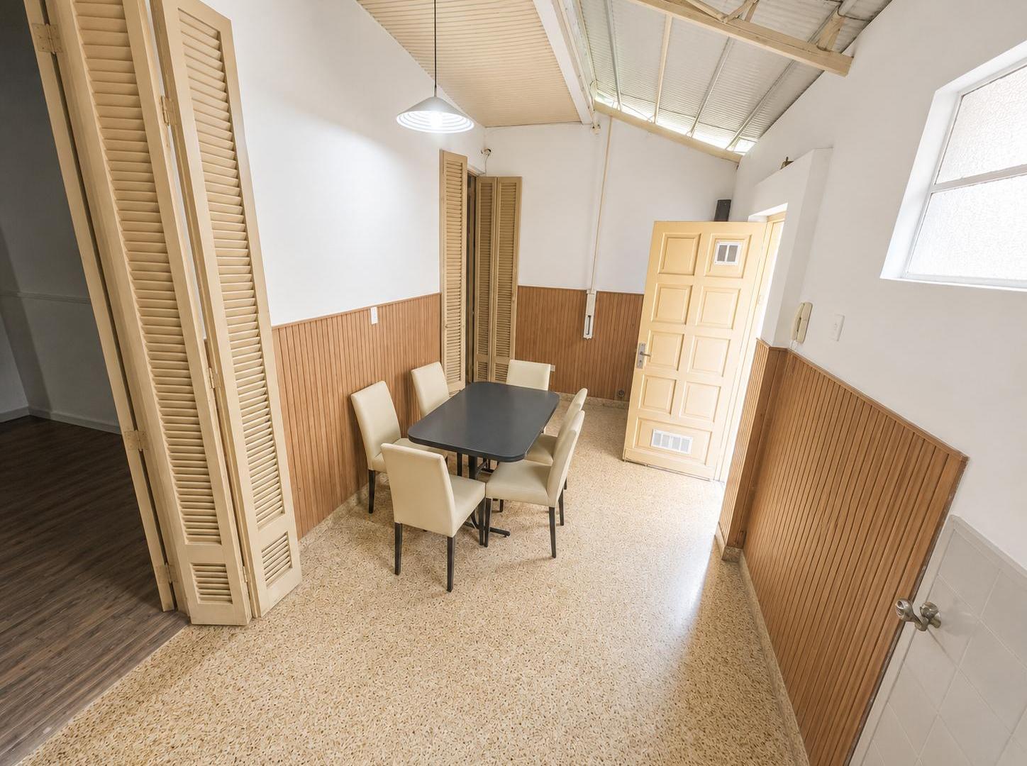 Foto de VENTA 3 AMB. SOBRE AV. DE LOS CONSTITUYENTES, URQUIZA, imagen 3
