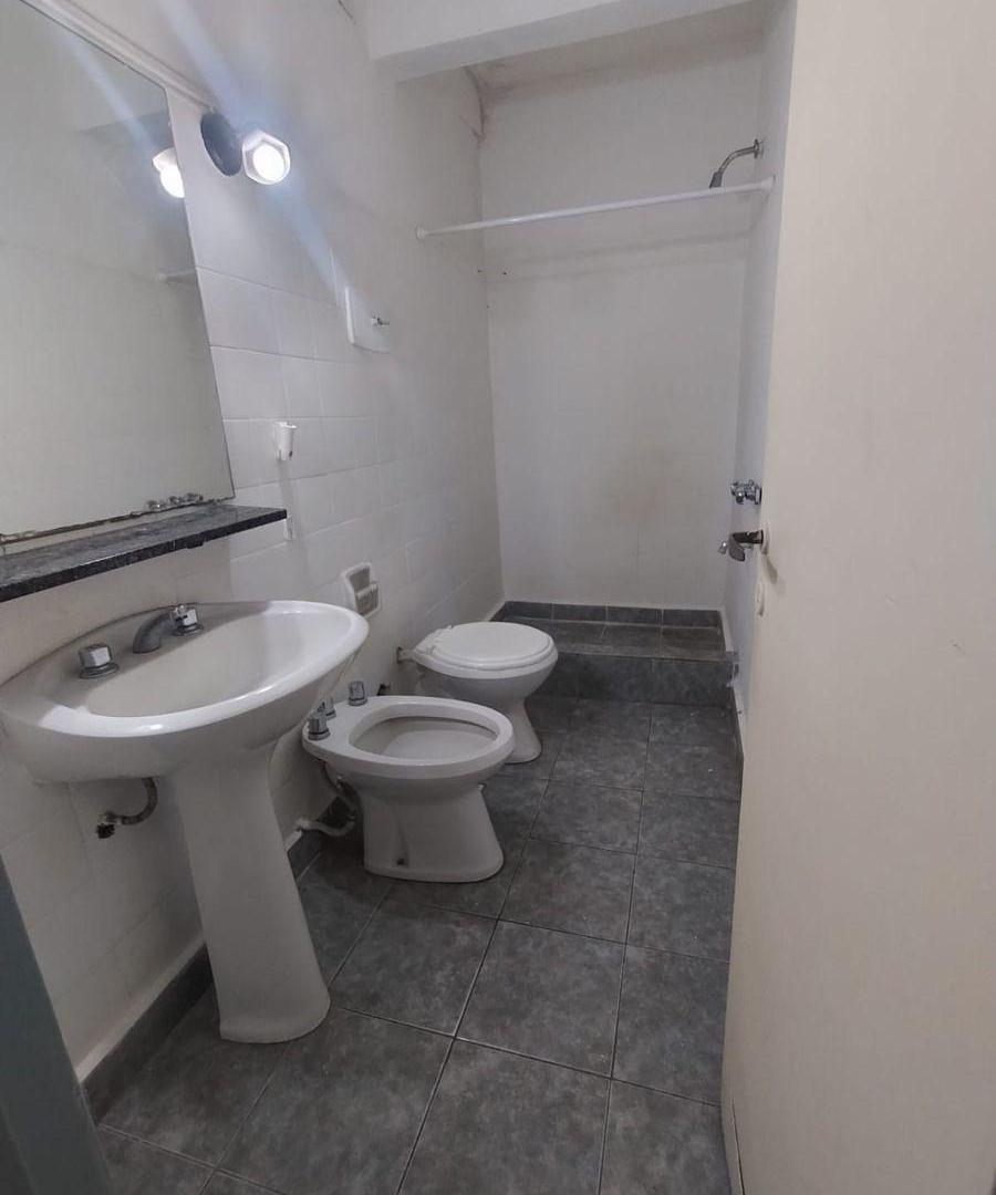 Foto de VENTA 2AMB. CENTRO DE RAMOS MEJIA, imagen 4