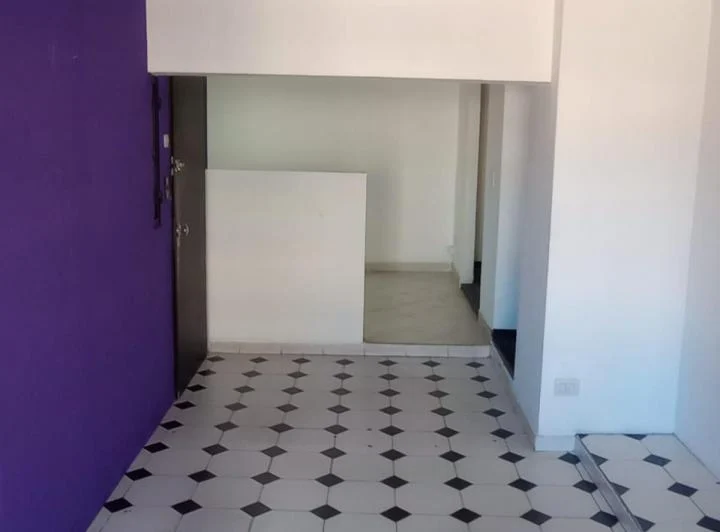 Foto de Departamento de 4 ambientes para oficinas/profesional en primer piso, imagen 1