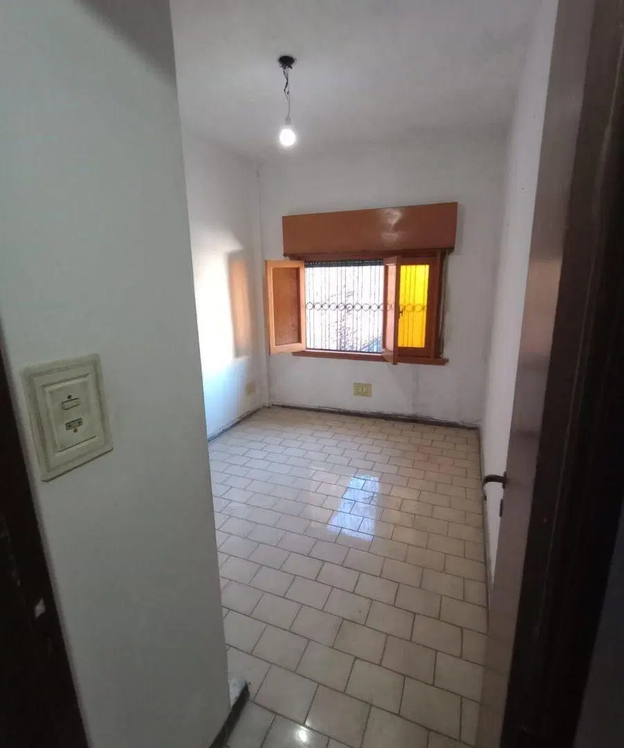 Amplio Departamento 4 Ambientes En Primer Piso - Sin Expensas 1