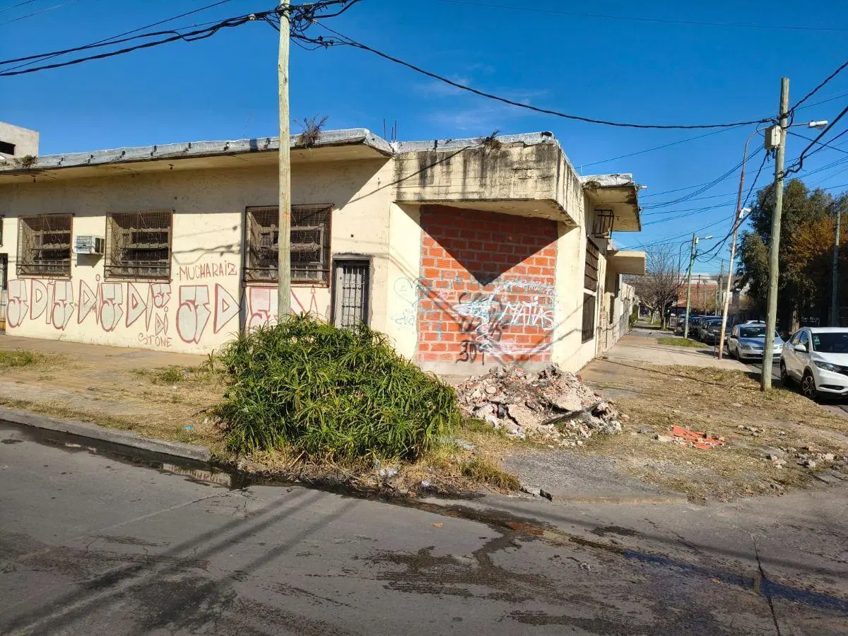 Galpón De 200m2 En Alquiler En Ramos Mejía 2