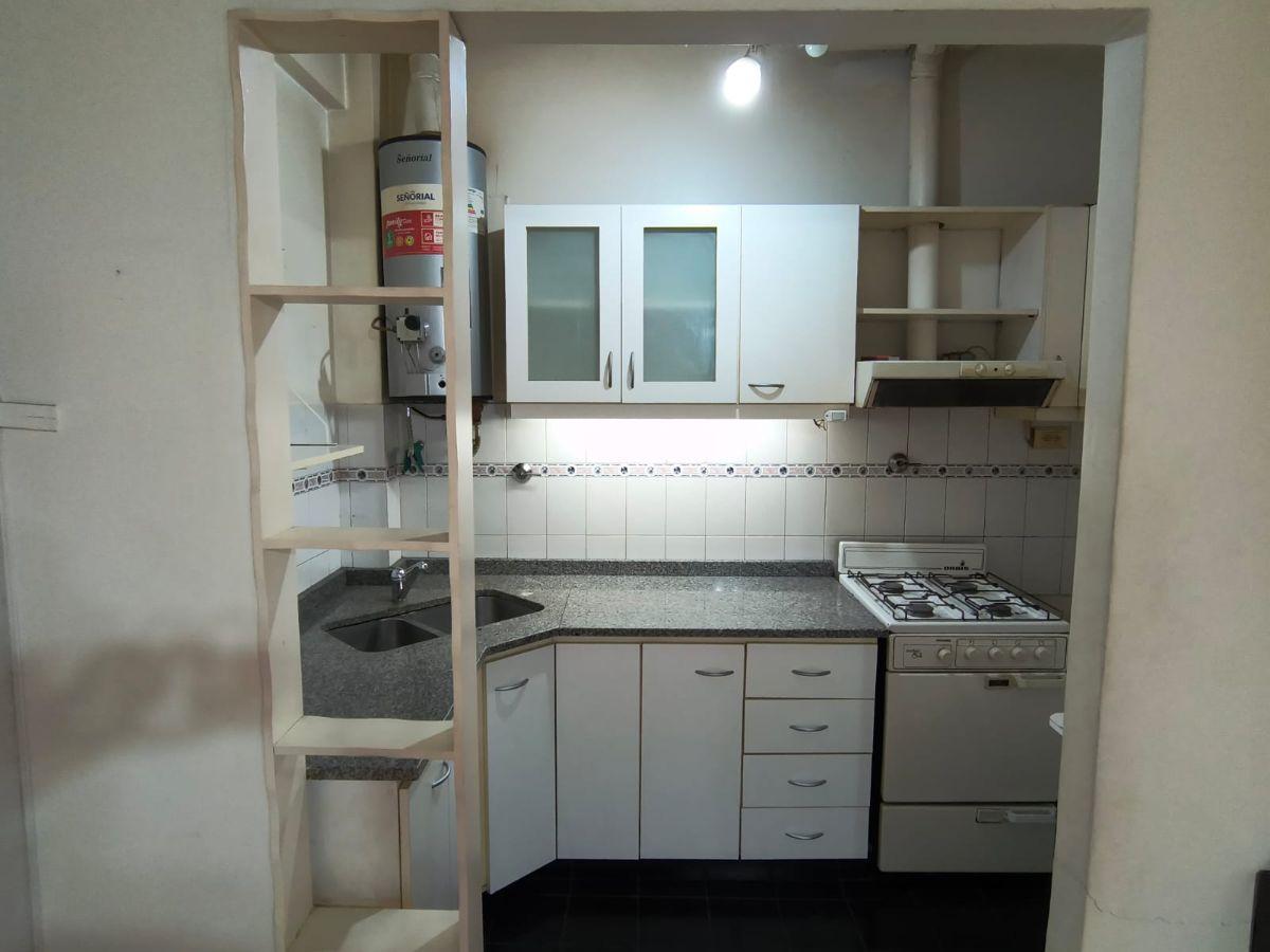 Foto de Departamento de 2 ambientes con cochera cubierta, imagen 1